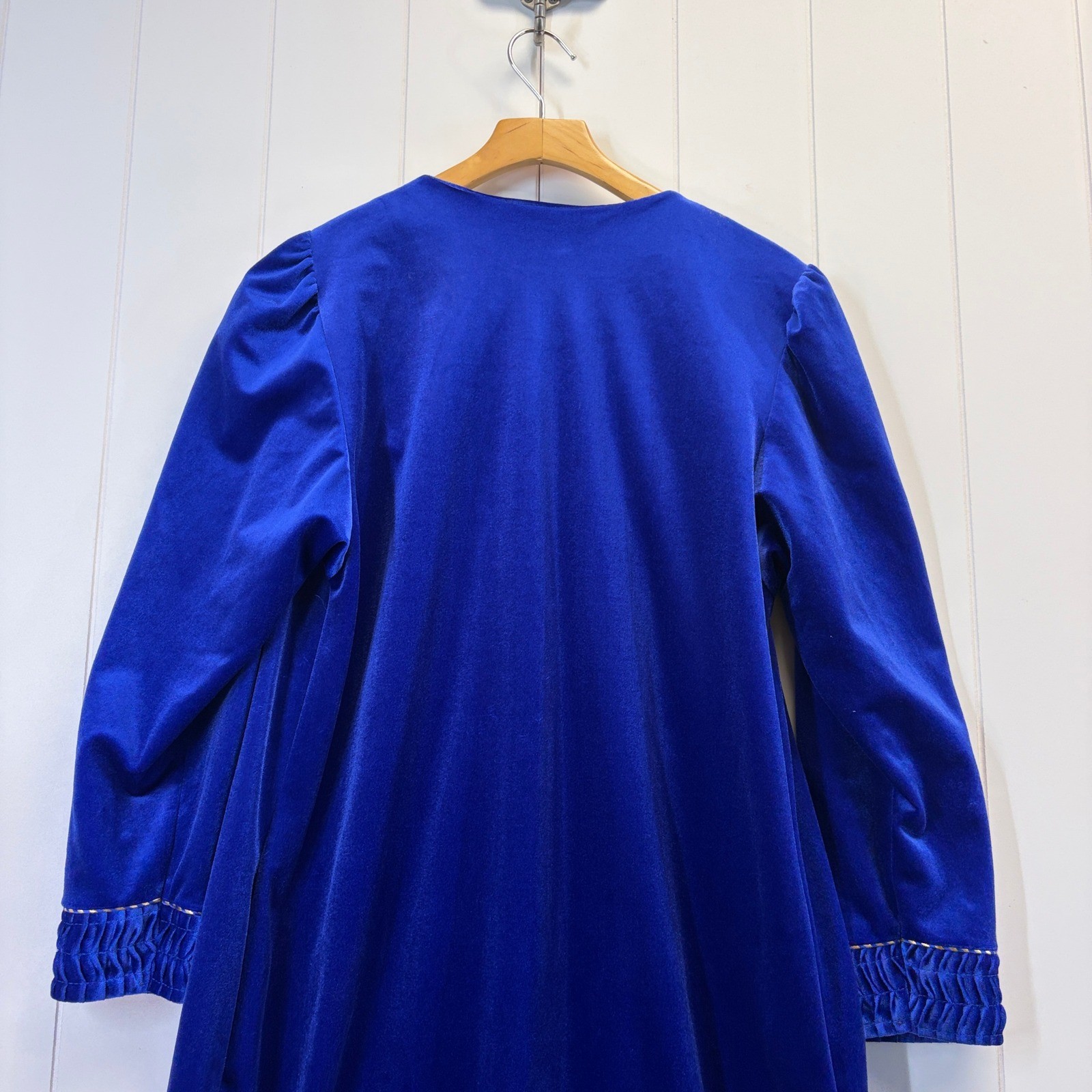 Vintage Appel Velour Housecoat Robe Women Medium Old Hollywood Loungewear Cozy