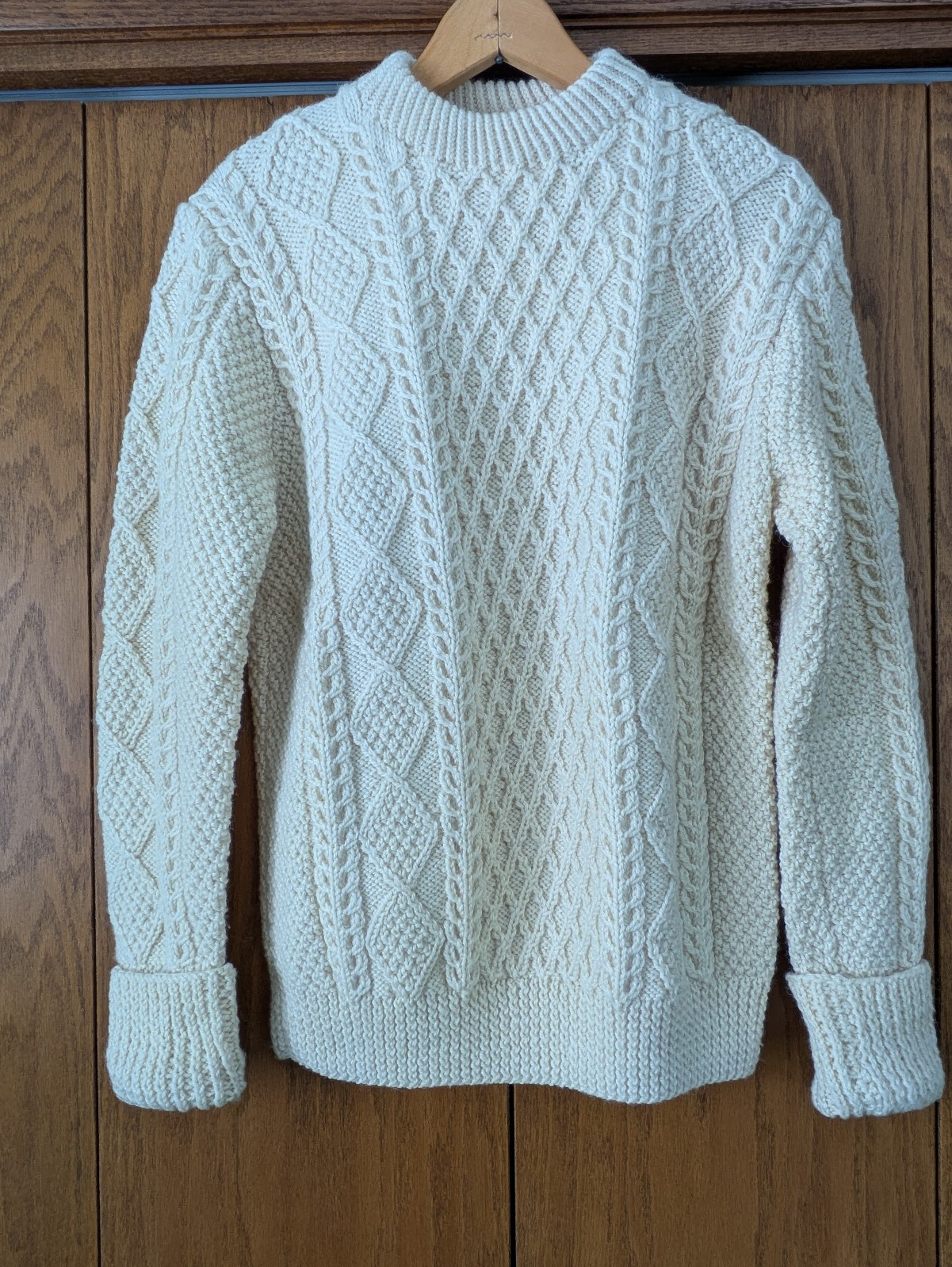 Mairtin Stanoun Teo Raglan sleeve 100% Wool Genuine Irish Hand Knitwear, unisex