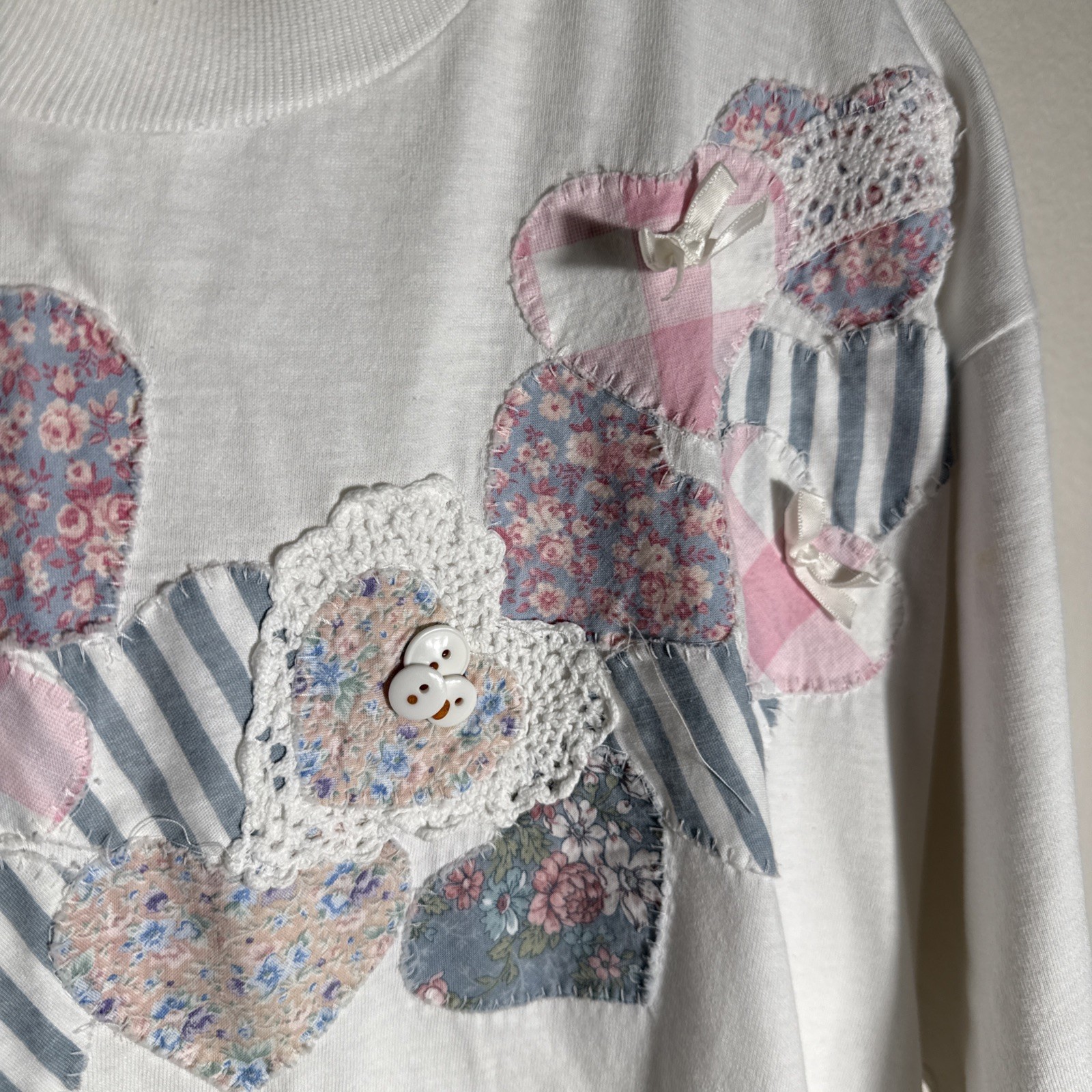 SINGLE STITCH White T Shirt Appliqué Heart Lace Trim Hand Crafted 80s 90s XL