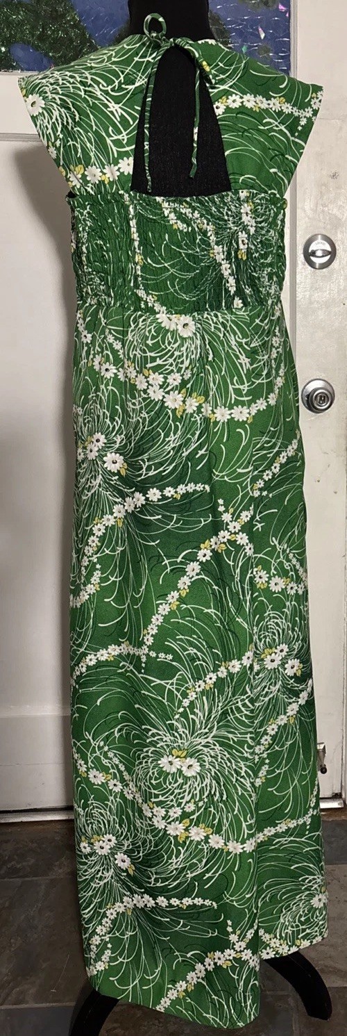 1960’s Ui-Maikai Hawaiian Green White Yellow Floral Hostess Dress Luau Smocked 8