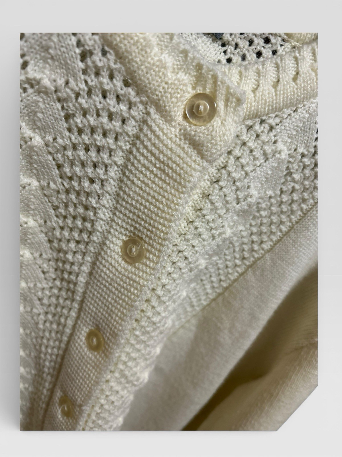 Vintage 70s Womens Medium Ivory Acrylic Knit Cardigan Grandma Core EUC!