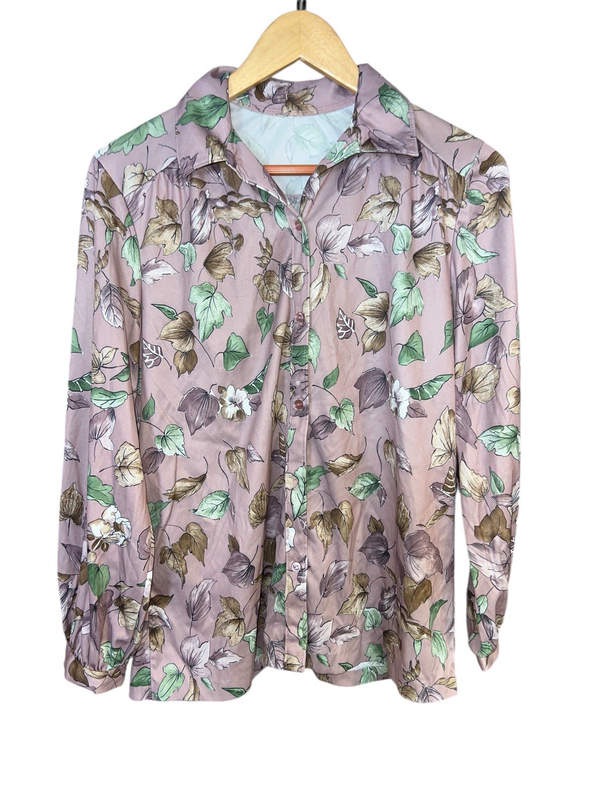 Vintage 1970s Purple Green Leaf Print Polyester Grandmacore Button-Up Blouse