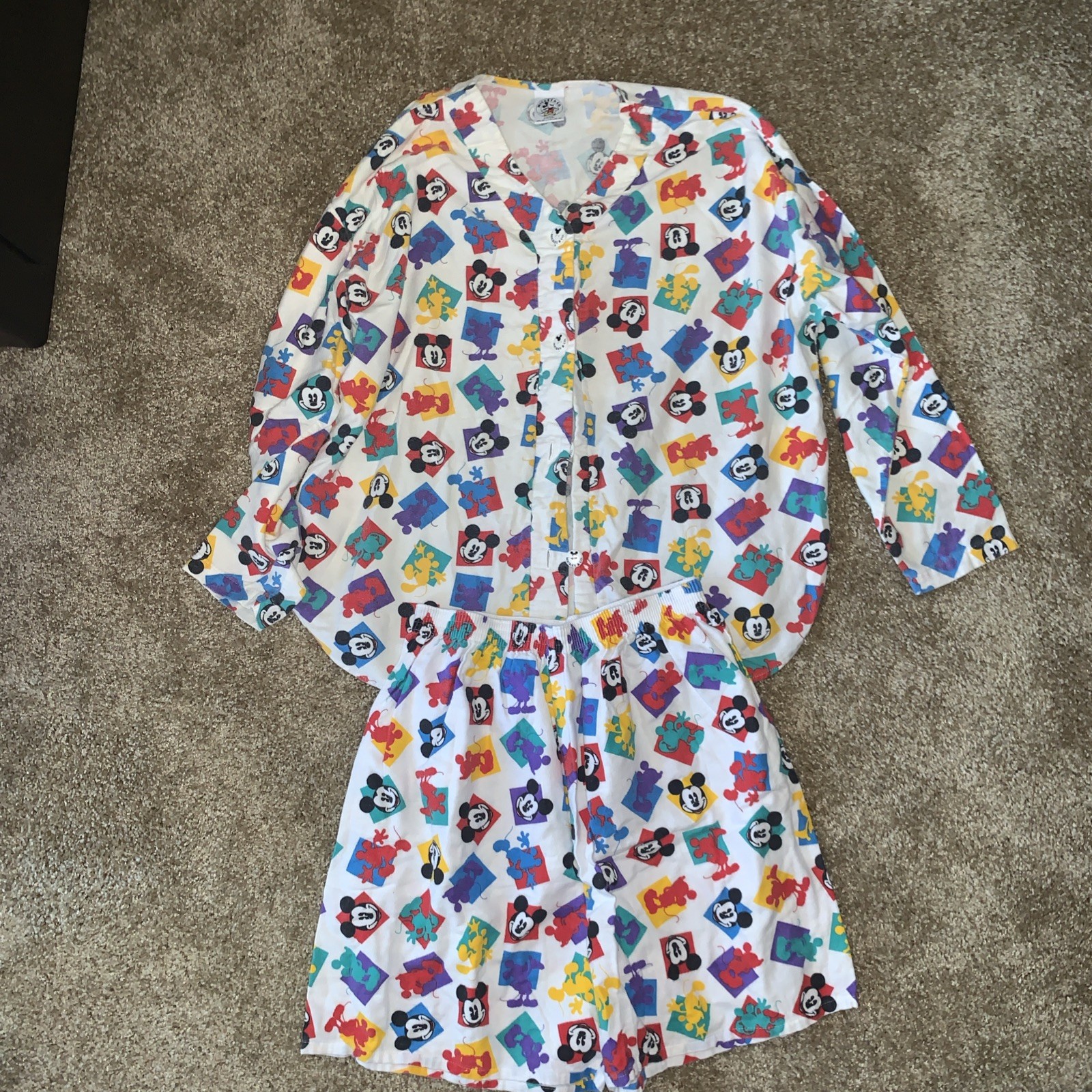 VTG MICKEY& CO*90’S BOXY GRAPHIC PRINT FLANNEL PJ BUTTON TOP & BOTTOM PAJAMA*L