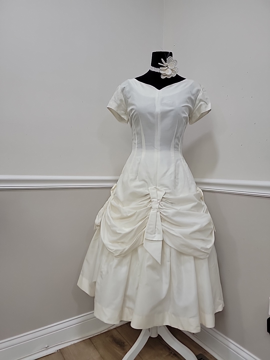 VTG Alfred Werber Mid Century Wedding Dress Short Sleeve Bridal Gown Ruched Bust
