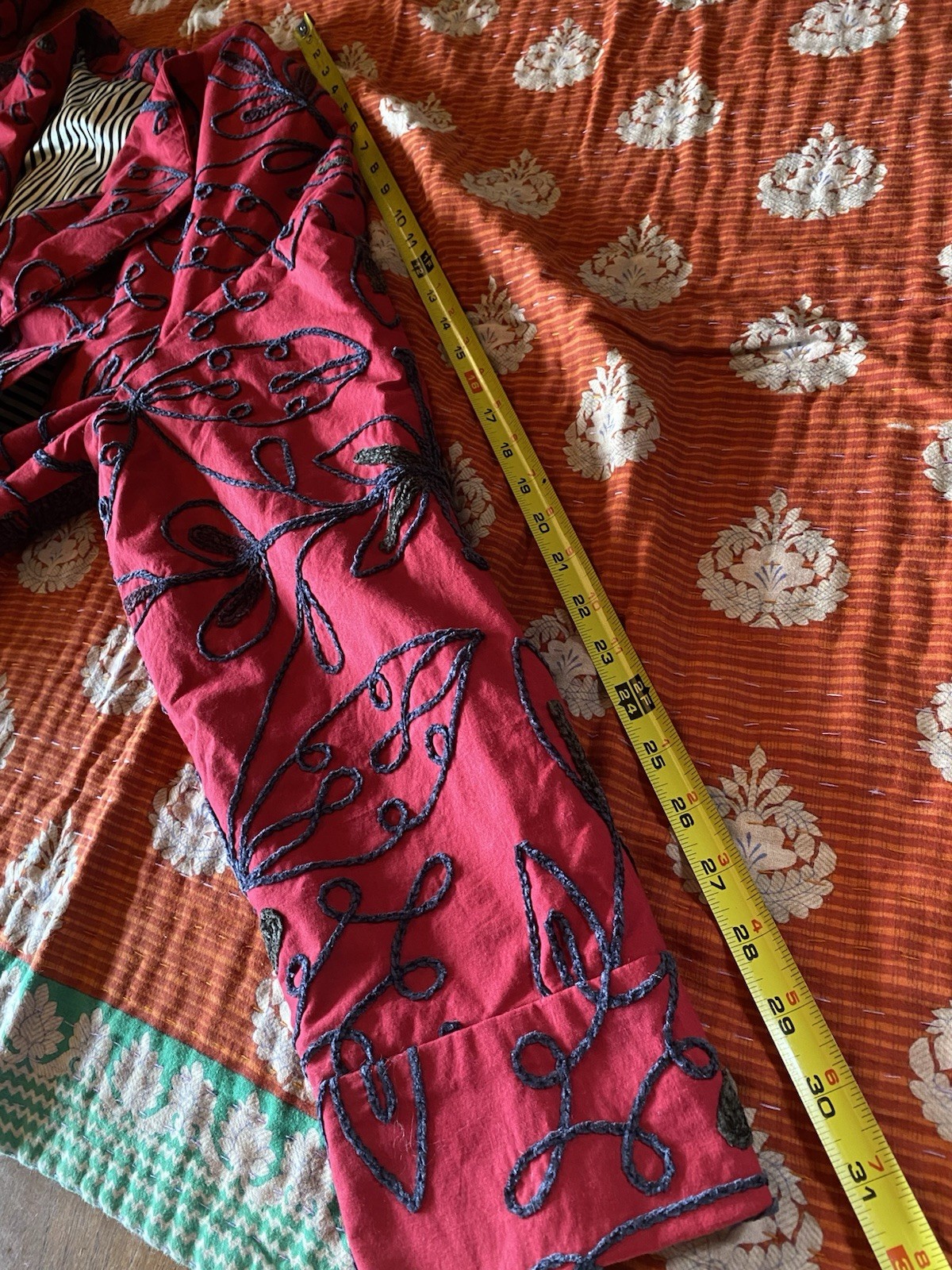 Statement Chenille Embroidered Jacket Womens L Artisan Floral Red Tie Waist