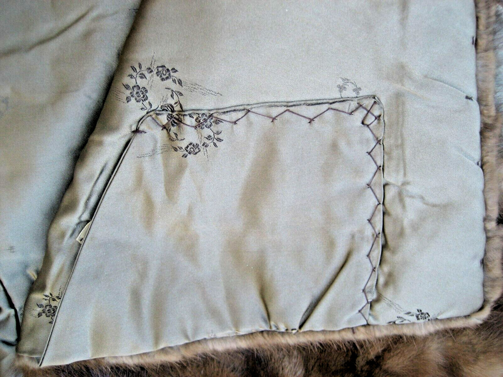 Vintage ( I.J. Fox Boston Mass.) Beautiful Mink/ wrap/shawl -wms. one size