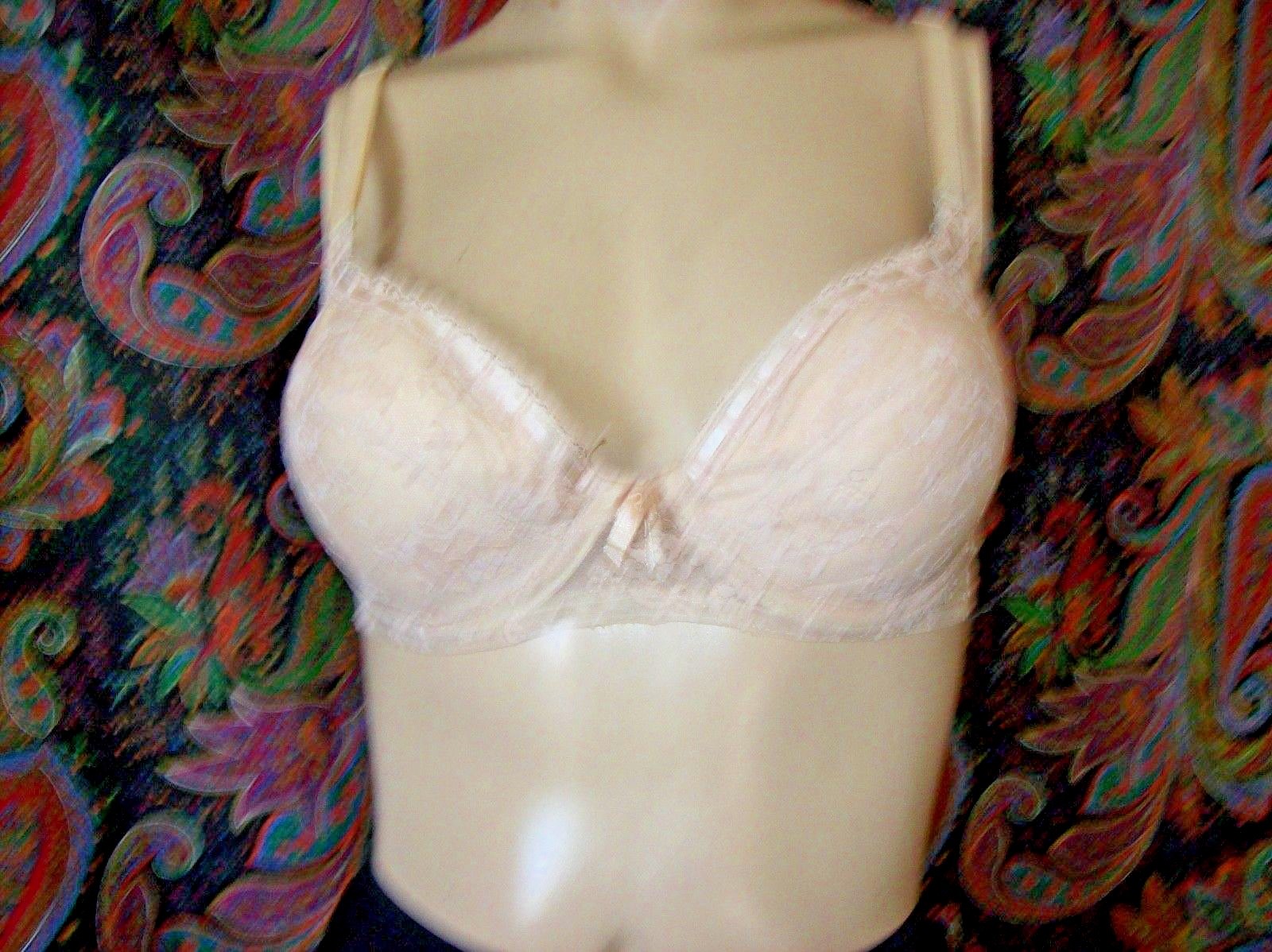 NWOT Vintage Accentuette Slant Cup Extra Padded Push-up Bra Lingerie 34C