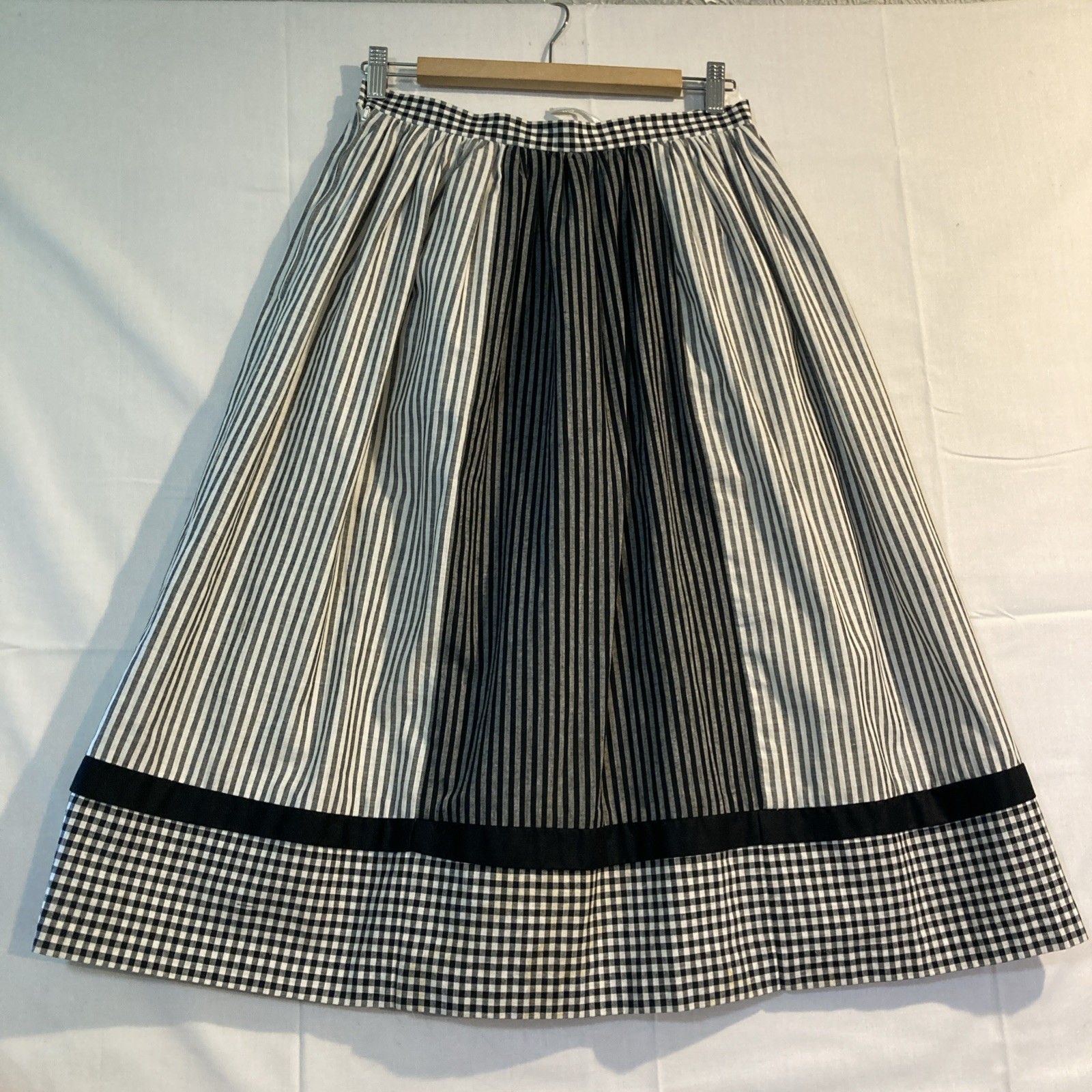 Vtg Distler Trachten Dirndl Skirt Womens 40 Black Button Midi Boho Oktoberfest