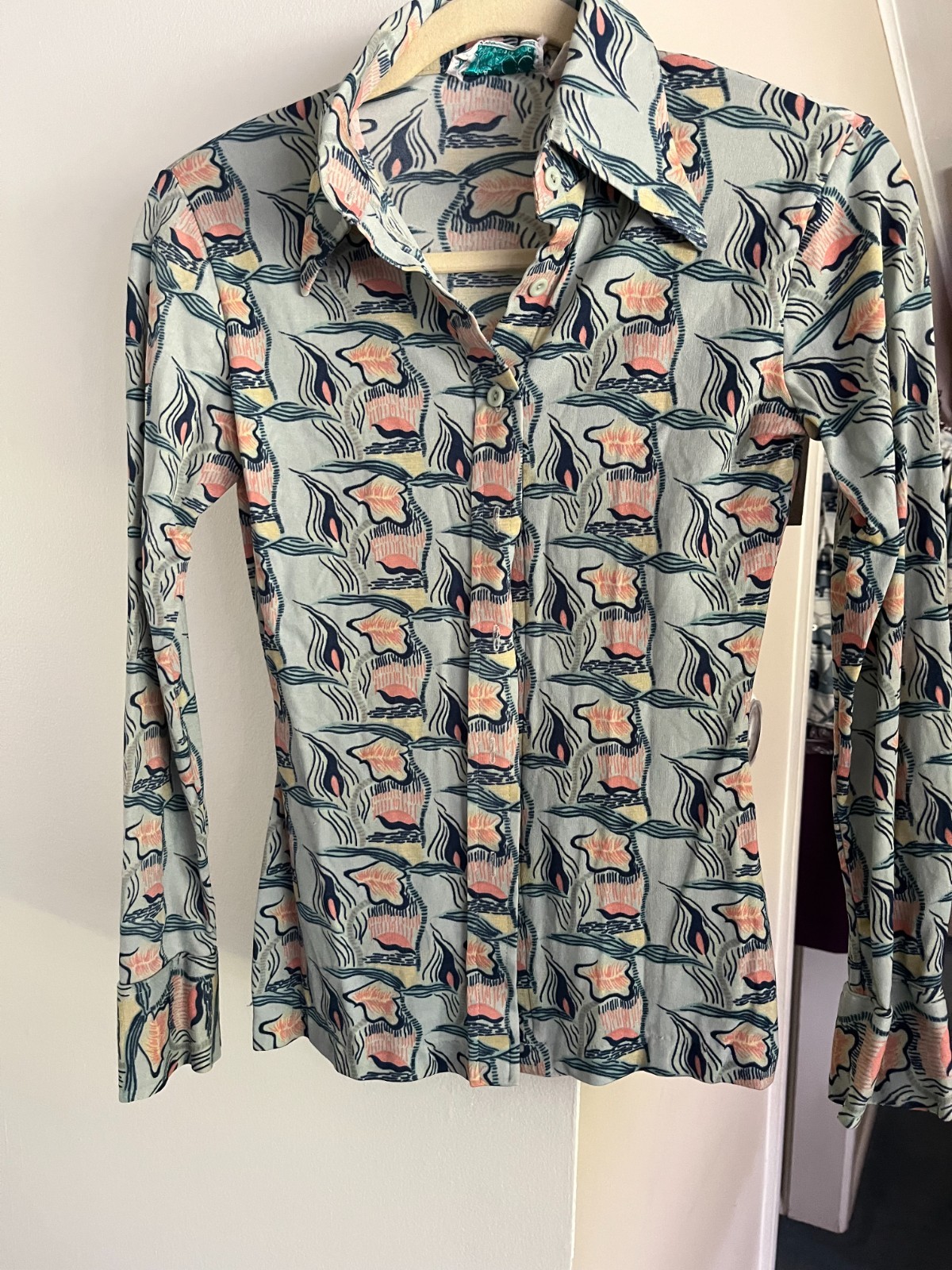 Vintage Women’s Ladies HUCKAPOO Polyester Button Down Shirt Blouse