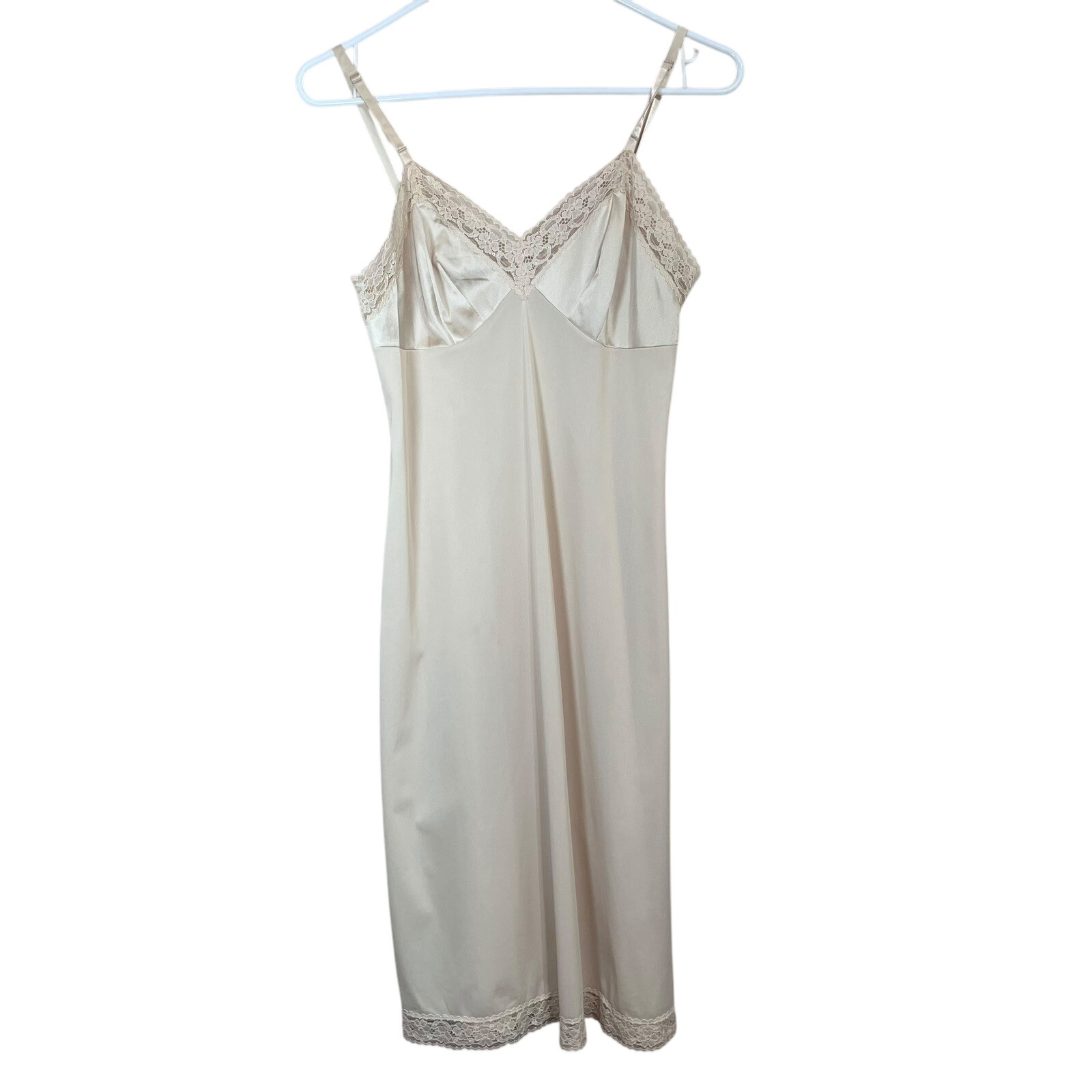 Vintage 1970s Vanity Fair Full Slip Ivory Silky Lace Lingerie Gown USA Size 32 L