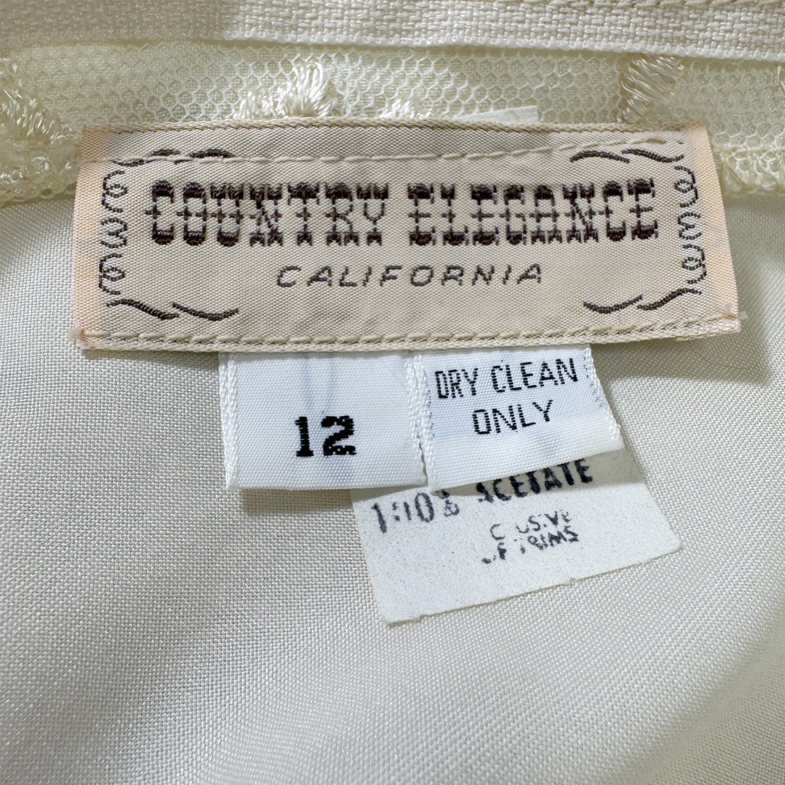 Country Elegance Wedding Dress Bridal Ivory Tulle Lace Size 12 Vintage 1980s USA