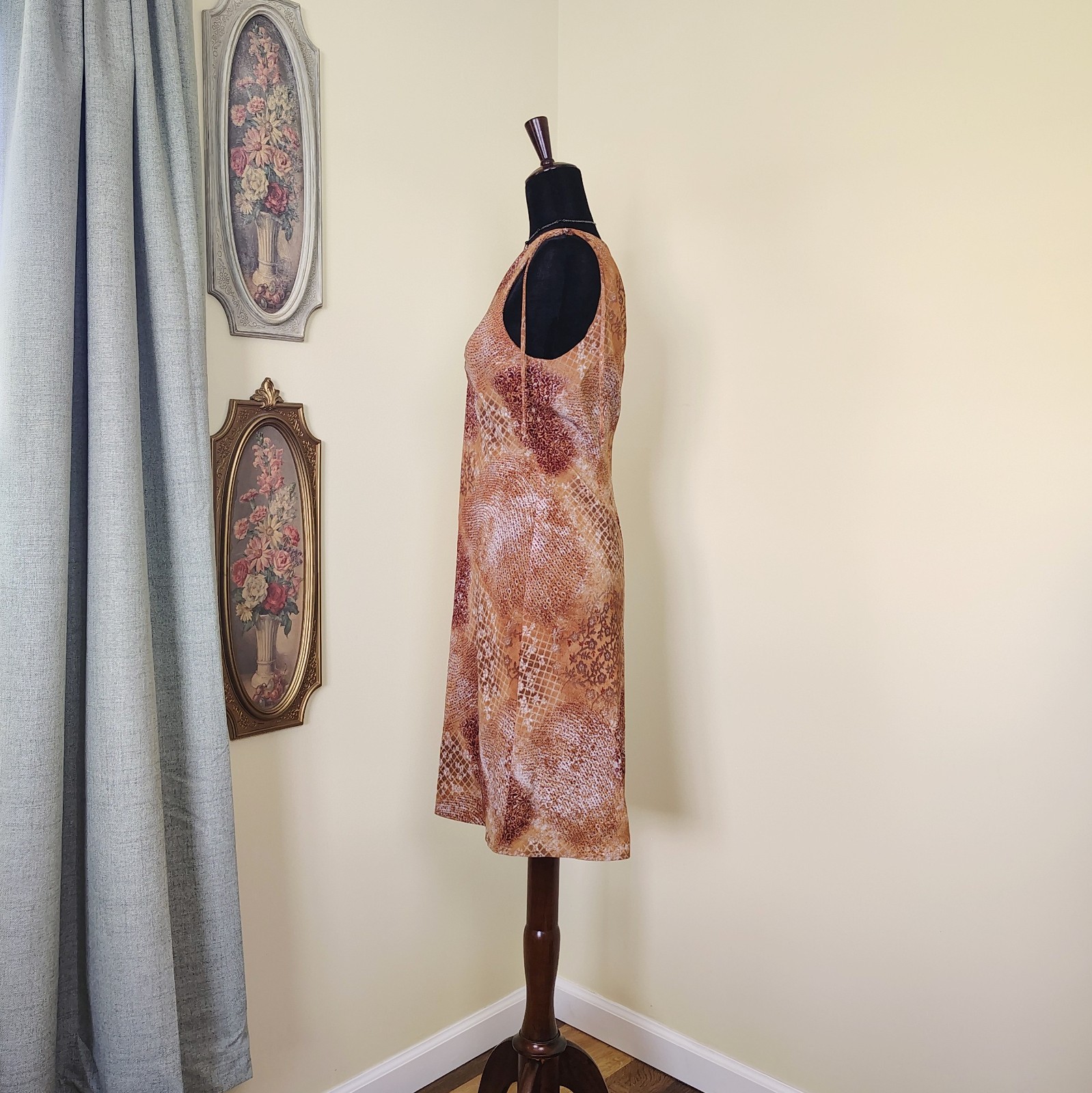 Vintage 90s/Y2K Camel Brown Floral Polyester LISA JOY Ruched Mini Dress – L