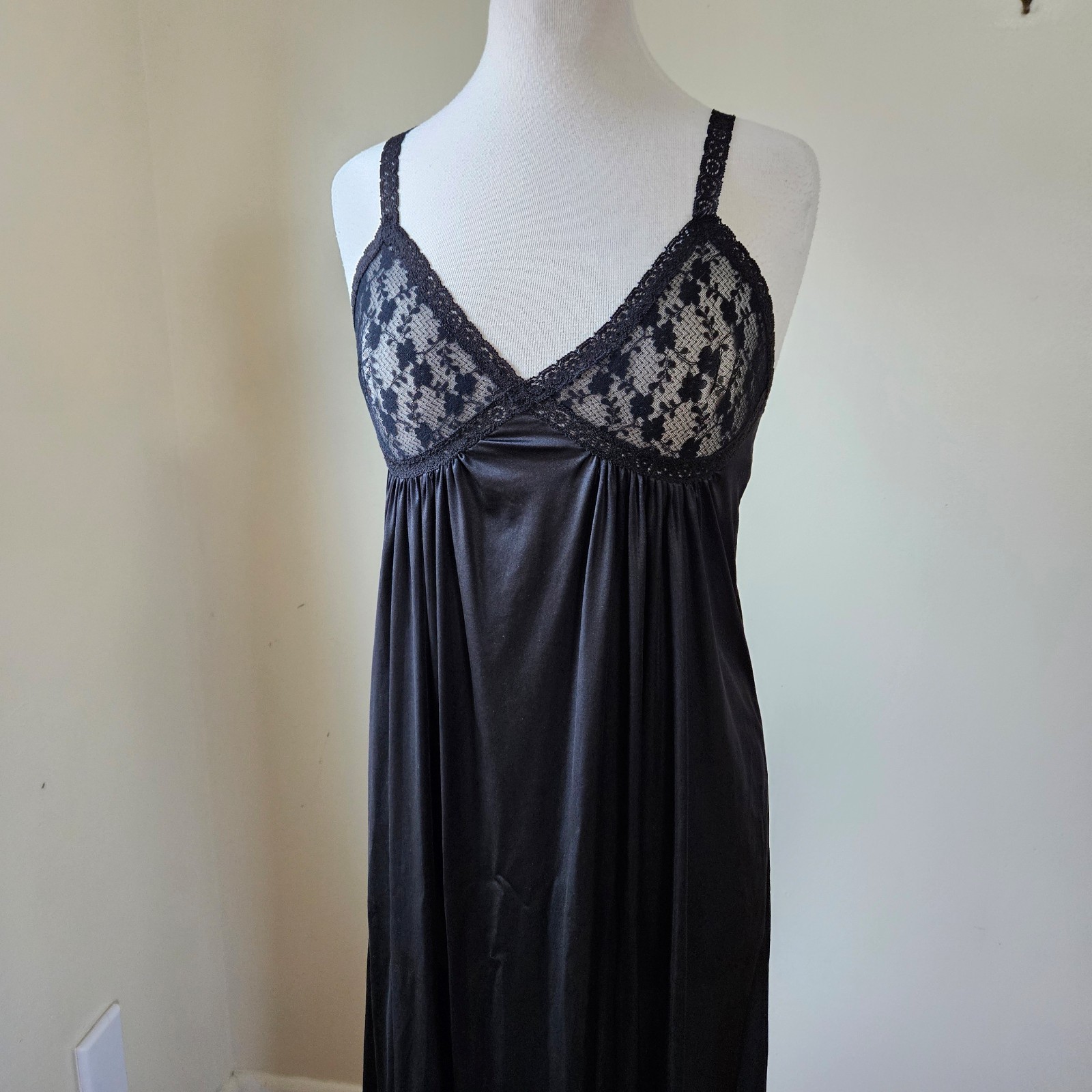 Vintage 70s Black Lace Sexy Slip Dress Nightgown Nylon Lingerie Glam S/M USA