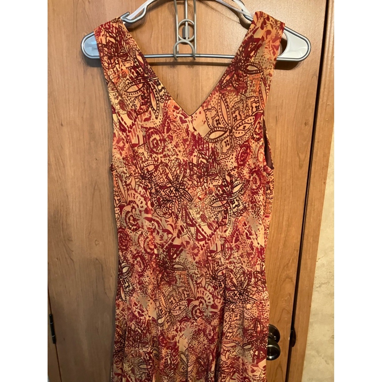 Dress Barn Sleeveless V-Neck Red Multi Print Midi Dress Y2K era Vintage Sz 14