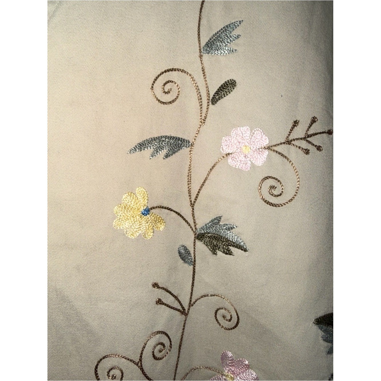 NWT women’s plus size 26w vest Embroidered Floral Vest – Taupe
