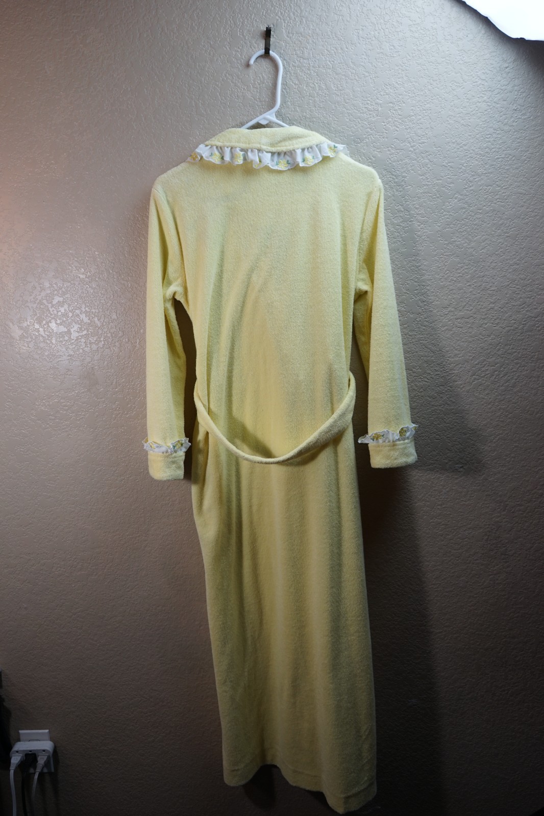 Vintage Evelyn Pearson M Yellow Terry Cloth Robe Medium Floral Ruffle Belted USA
