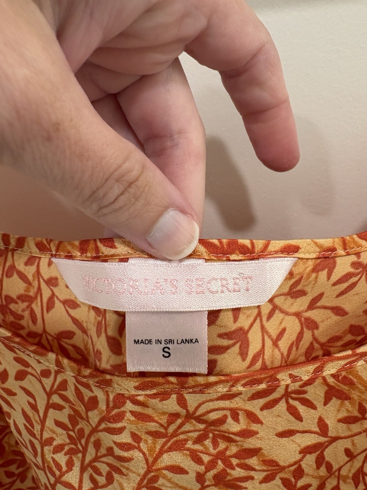 Victoria’s Secret Vintage 90s Y2K Orange Yellow Satin Tank Top Size Small