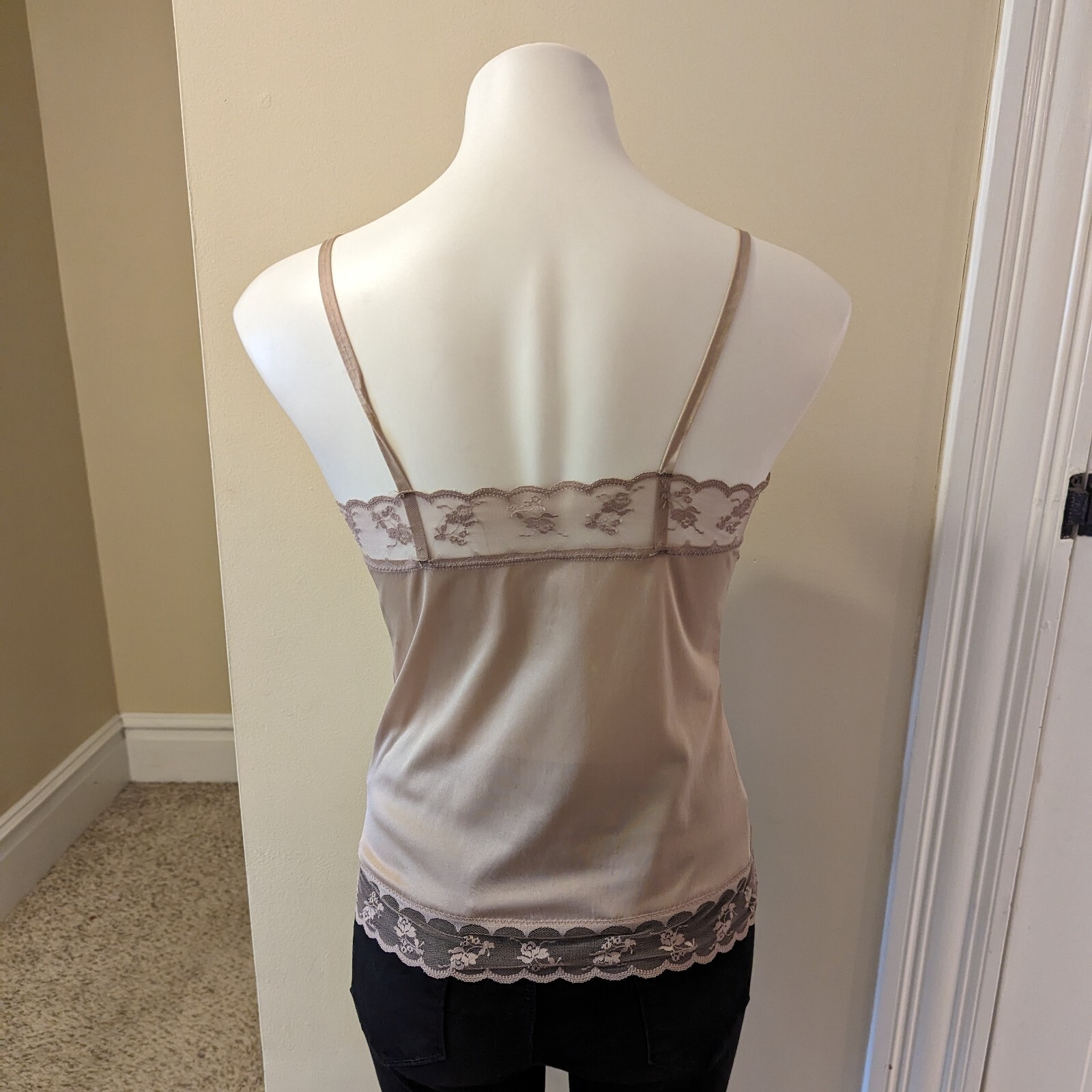 Vintage Taryn Alexander tan camisole with lace trim Union Made size xs