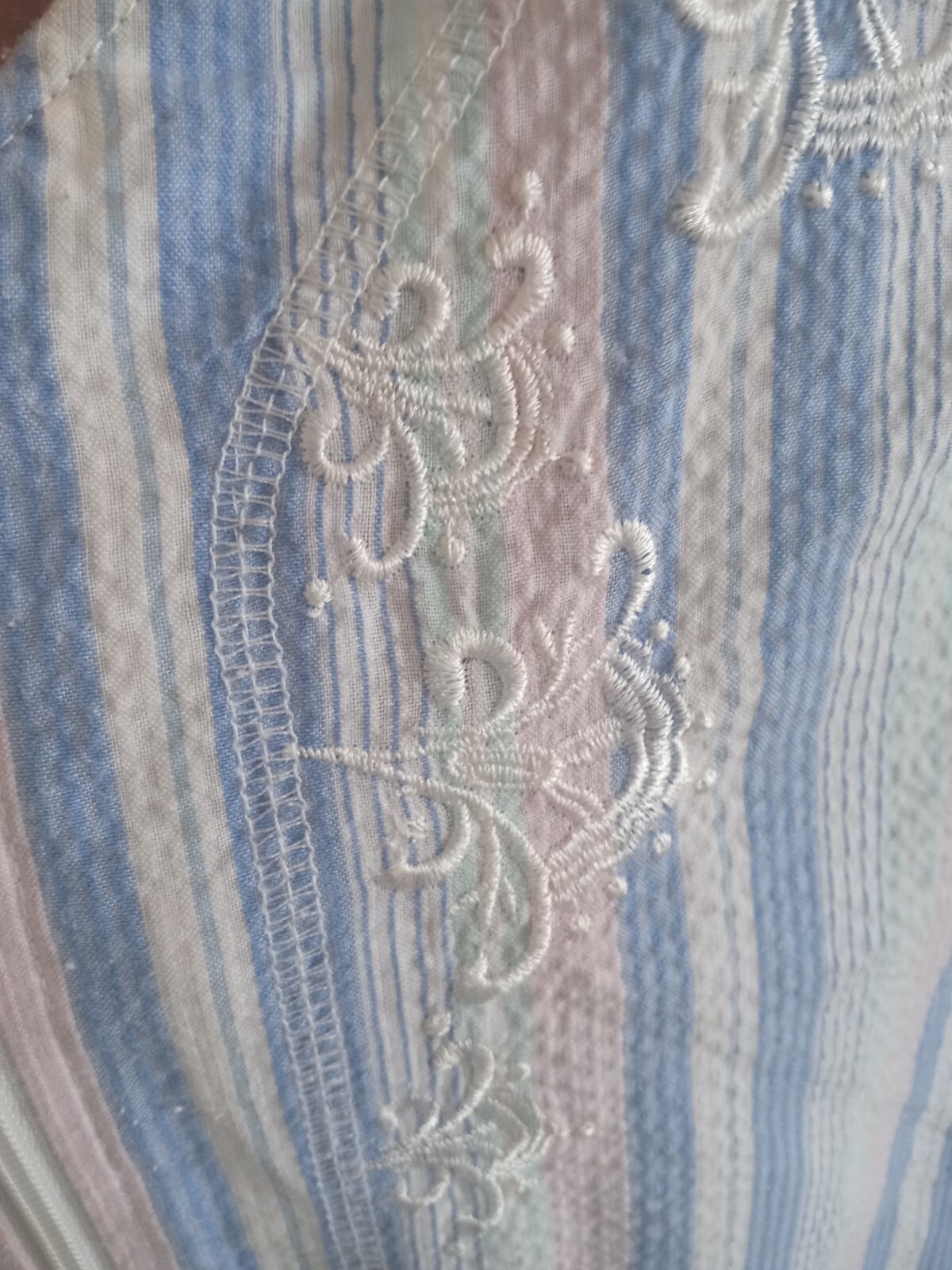 MISS ELAINE Nightgown Robe Housecoat Seersucker Pastels Striped Zip Up Large