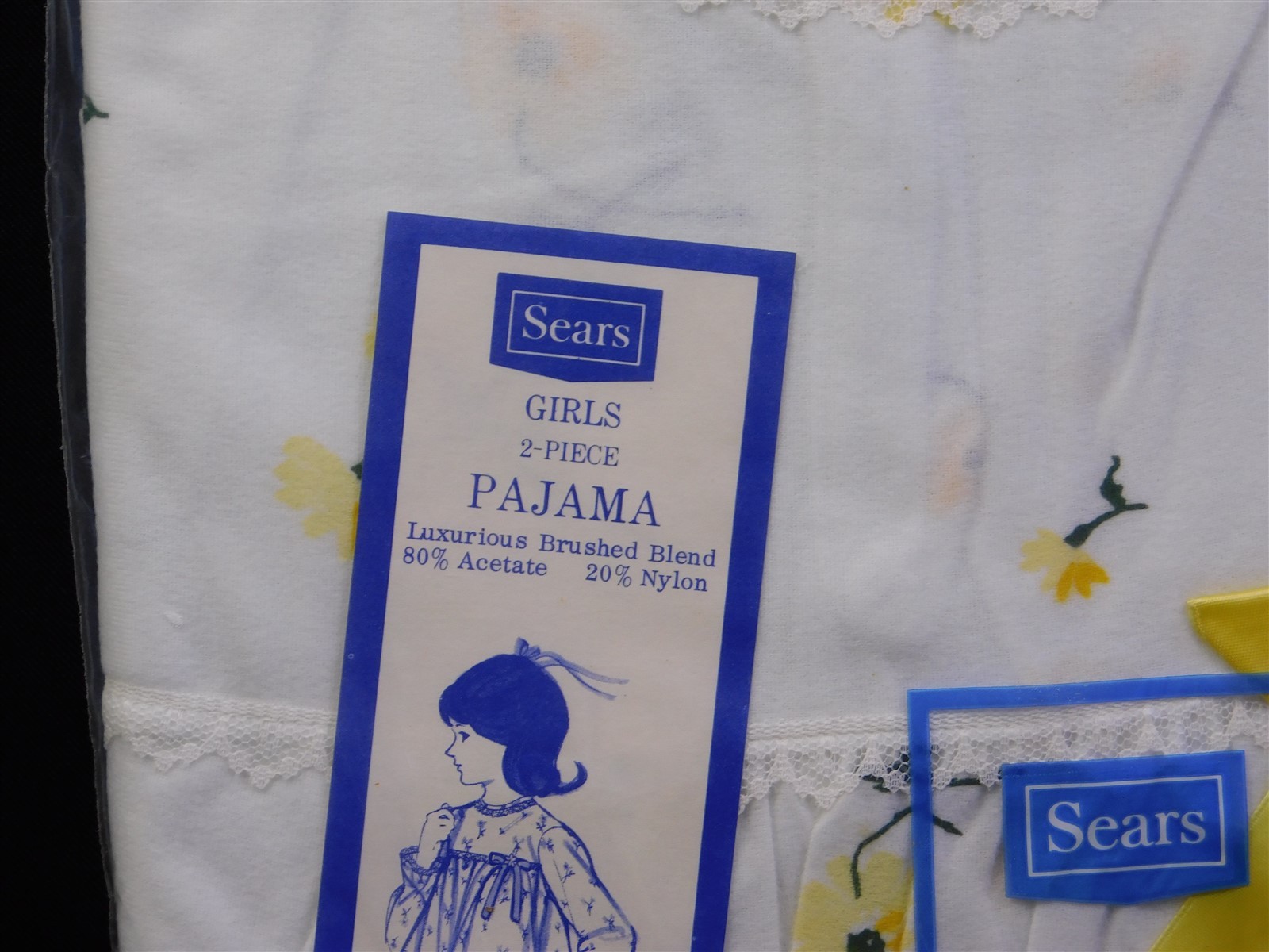 NIP Girl’s 2 Pcs Vtg Sears 1960’s White & Yellow Flowers Pajamas Sz 12