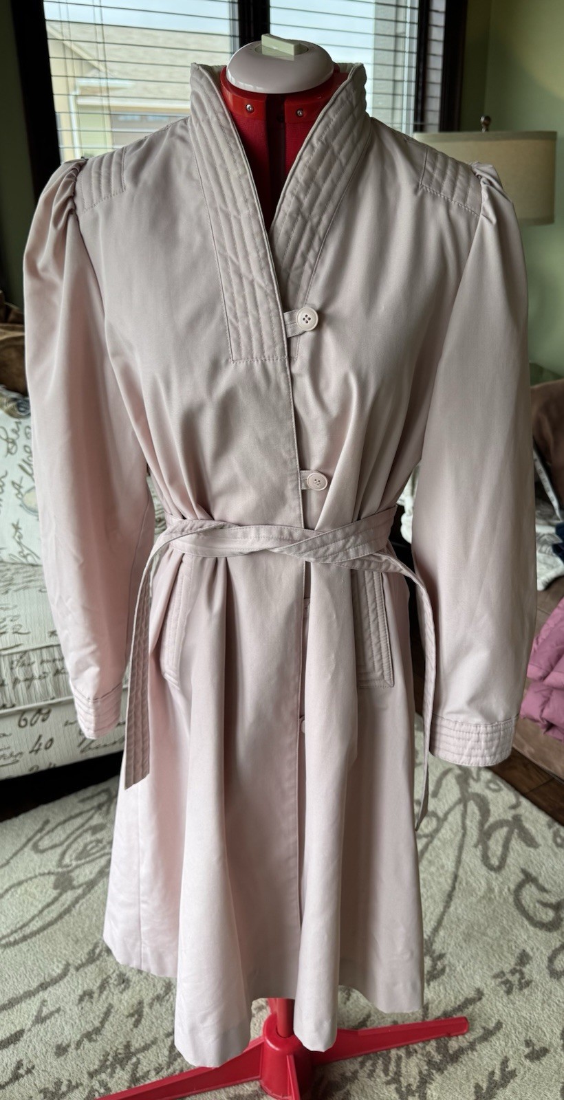Vintage Changing Scene Trench Coat / Rain Coat – Size 14 – Pastel Pink