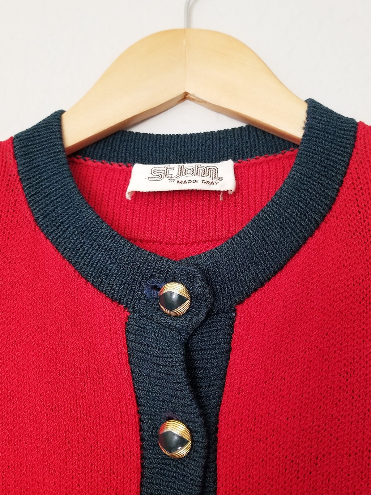 St. John Mary Gray Vintage Red Blue Button Up Cardigan Crop Santana Knit Size 10
