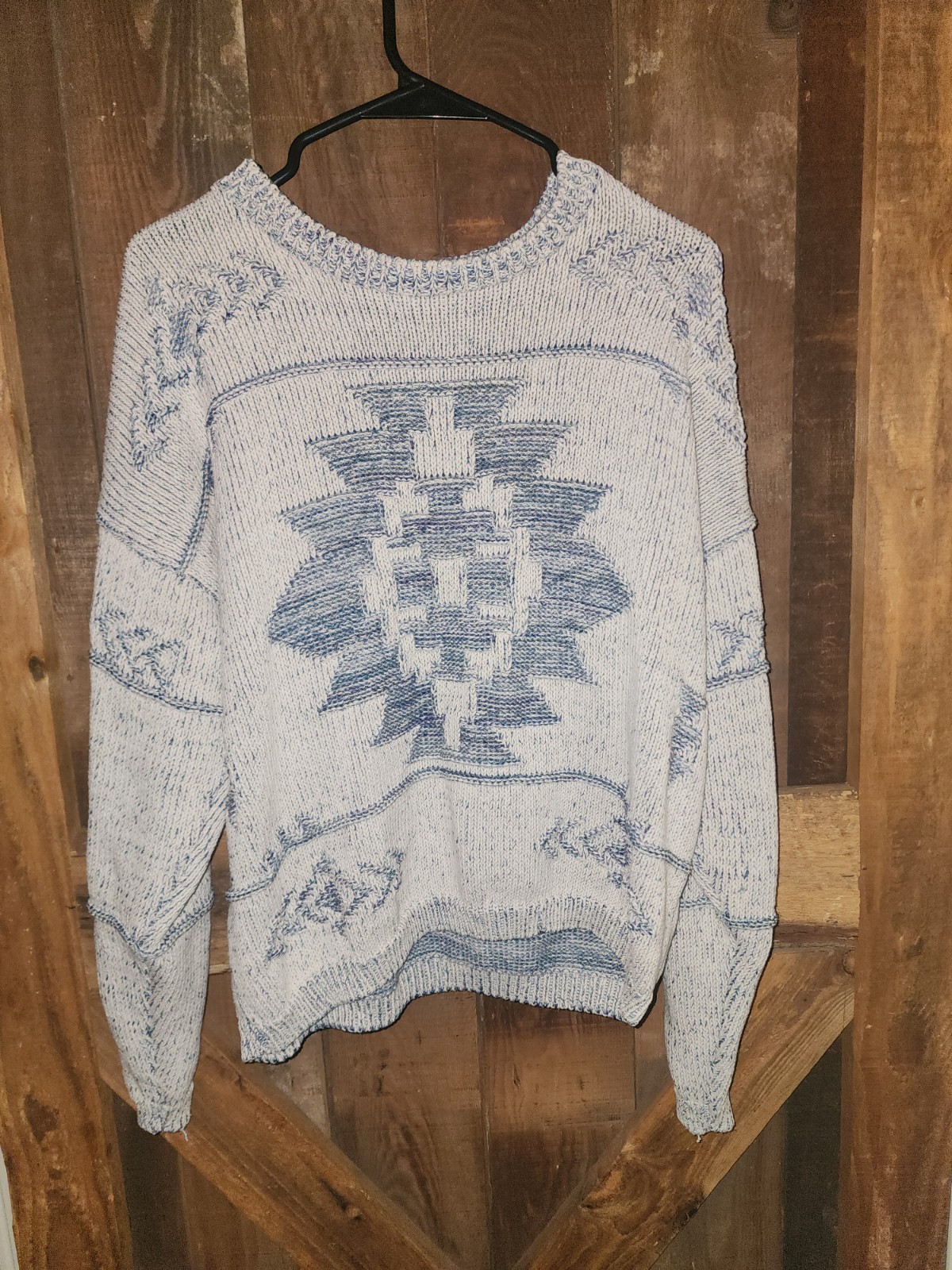 womens vintage 80’s pullover sweaters Size Medium By Pasta Gray And Blue Aztec
