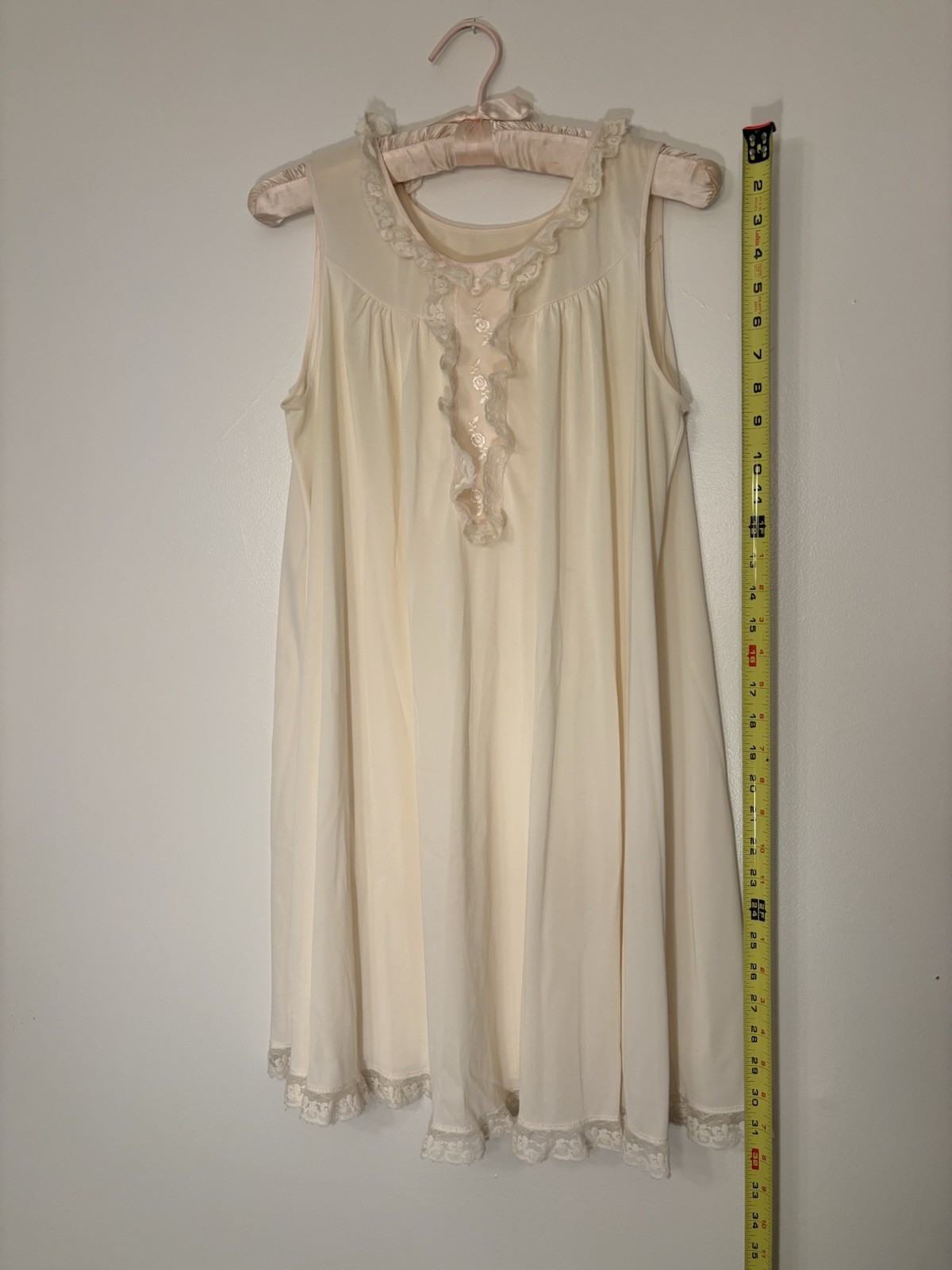 VTG Shadowline 60’s Creamy Yellow Sleeveless Tricot Babydoll Nightgown Medium