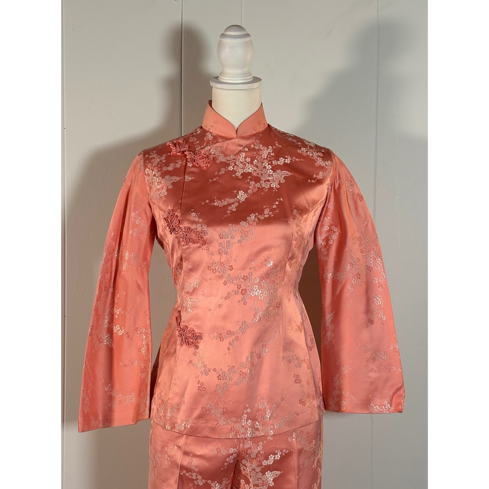 Vintage 1970s Bespoke Silk Brocade Pant Suit Women’s S/M Custom Hostess Set Glam