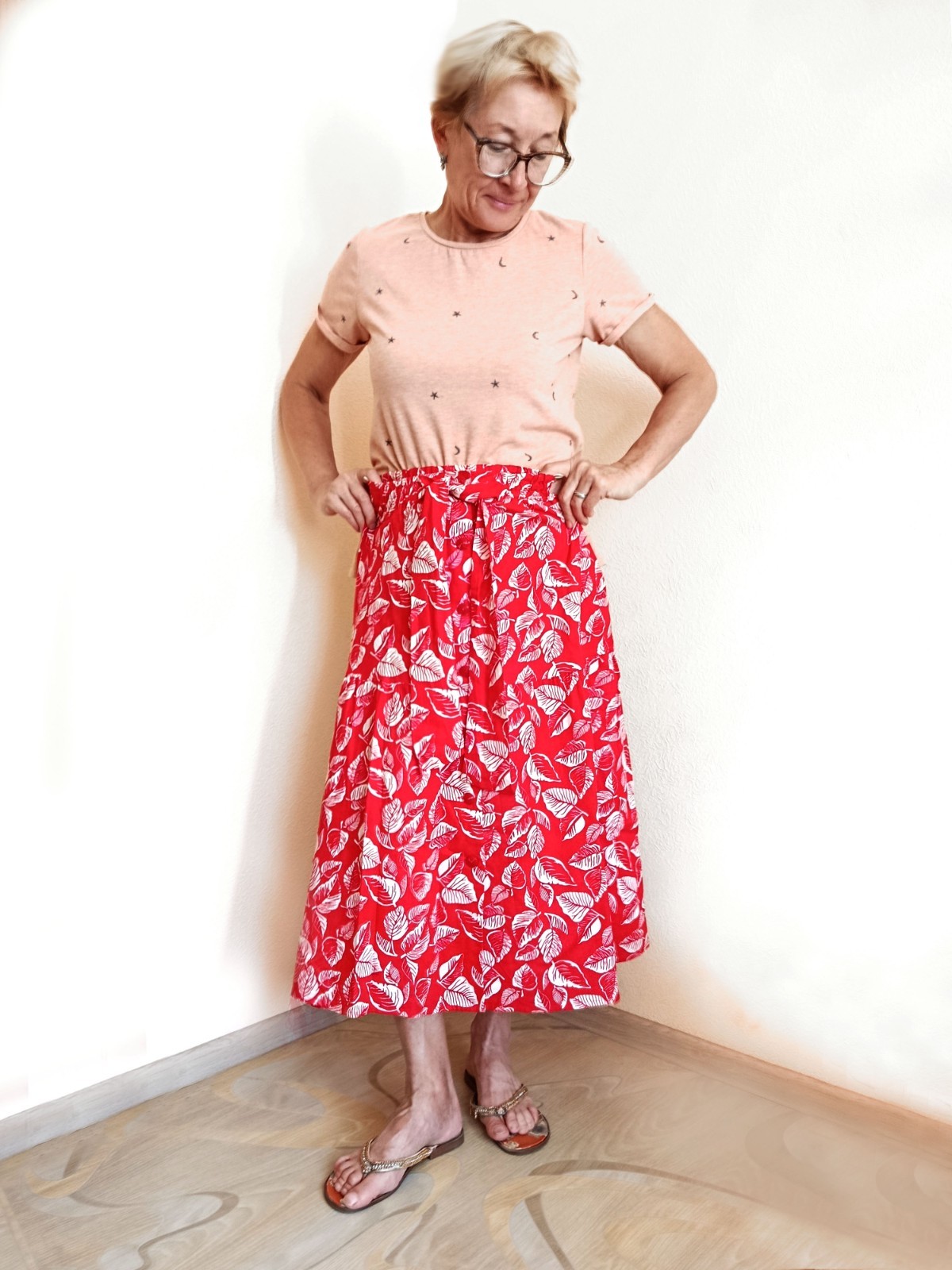 Vintage Women Skirt Midi Summer Red White Cotton Waist 84 cm (33″) 1970s USSR
