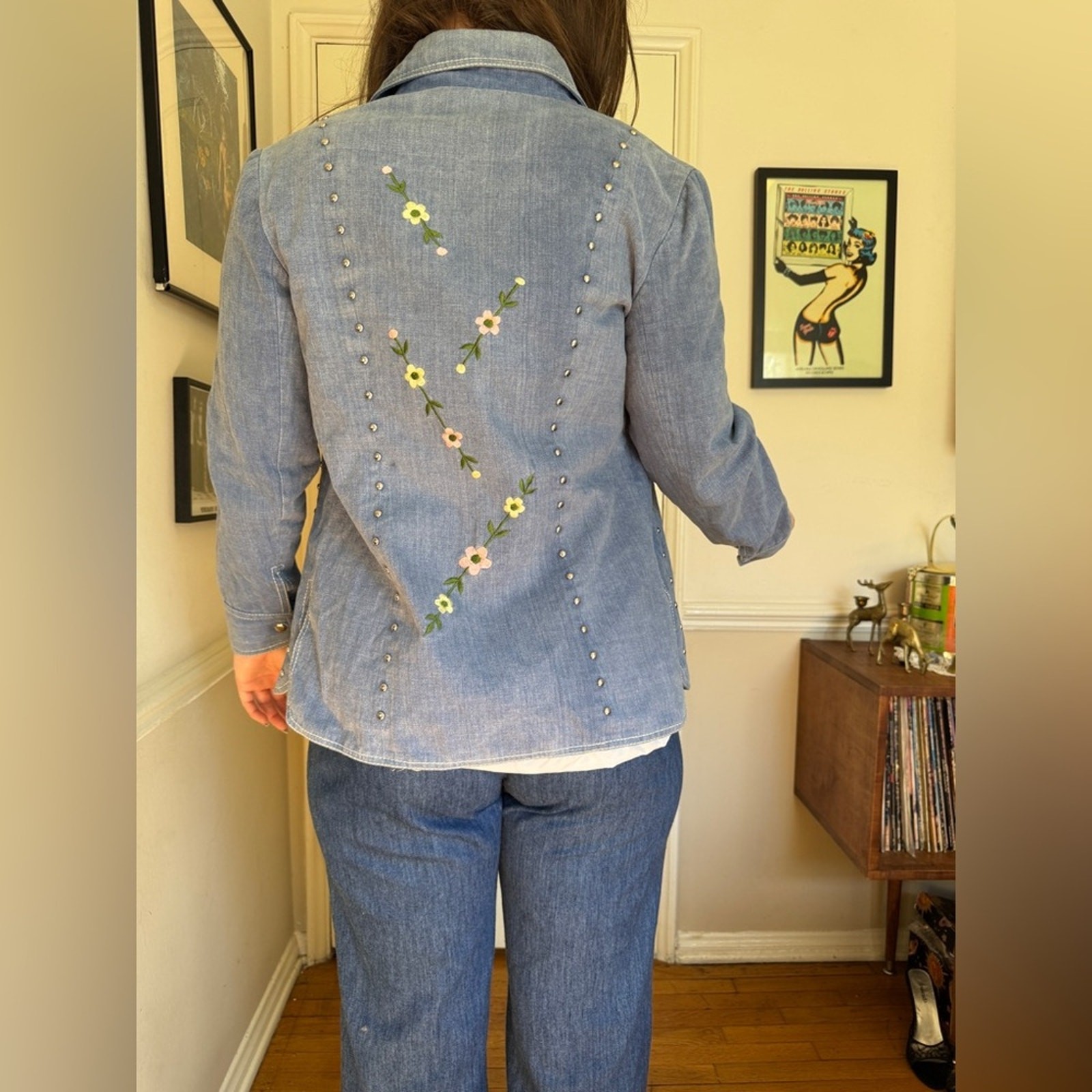 70s Vintage Gina Teresa Studded Denim Jacket w Floral Embroidery