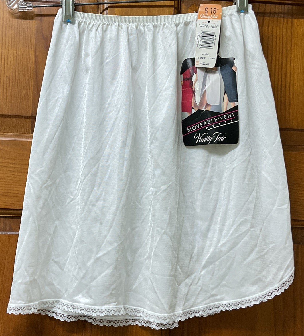 Vtg Vanity Fair Moveable Vent 16” Half Slip White Size Small NWT