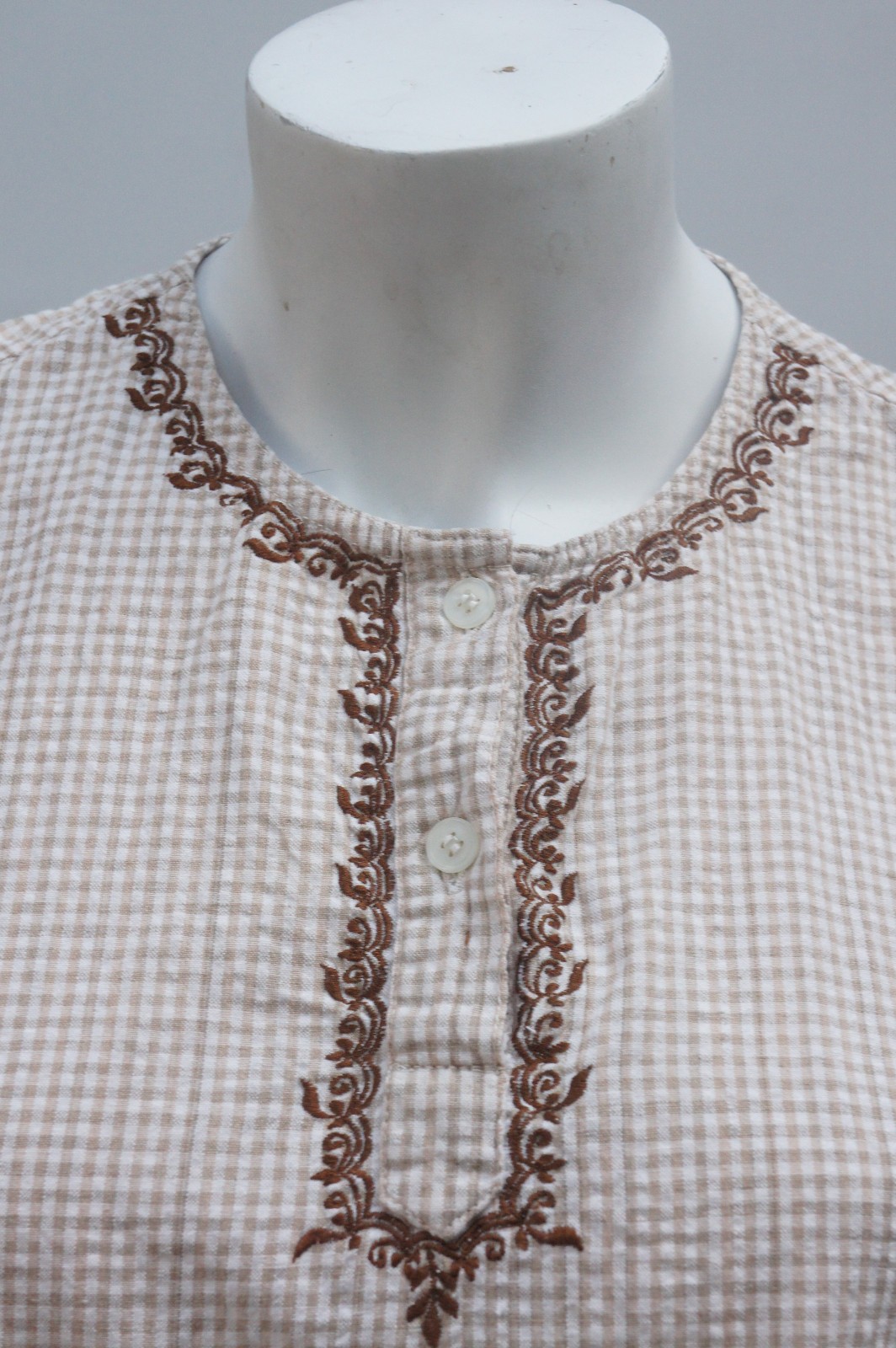Vintage 90s 50s Style Embroidered Brown and White Gingham Top Sleeveless Blouse