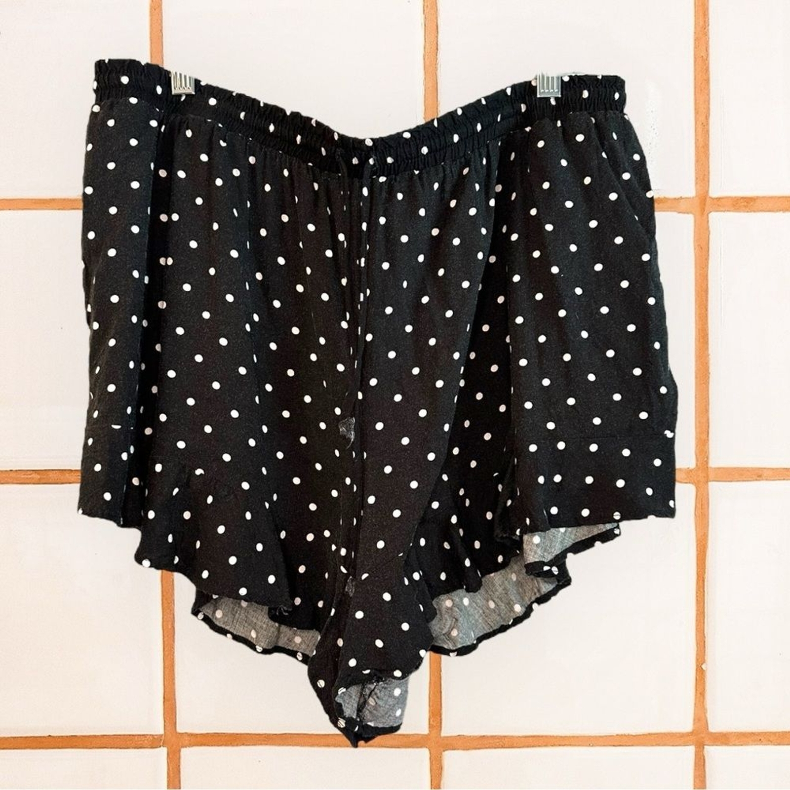 Mossimo 100% cotton black and white polka dot shorts with elastic waistband