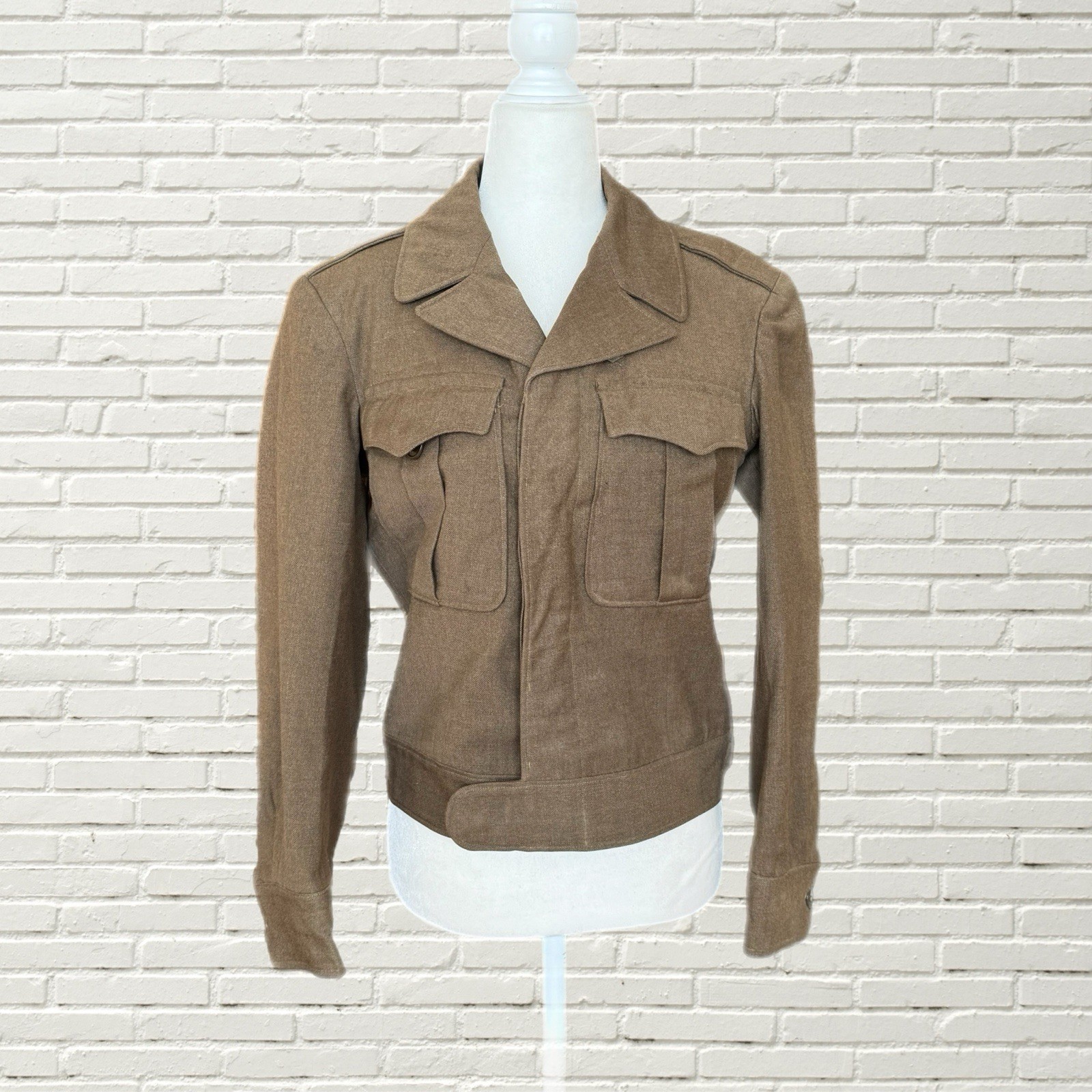 Vintage 40s Khaki Wool Cropped Military Jacket Size 34