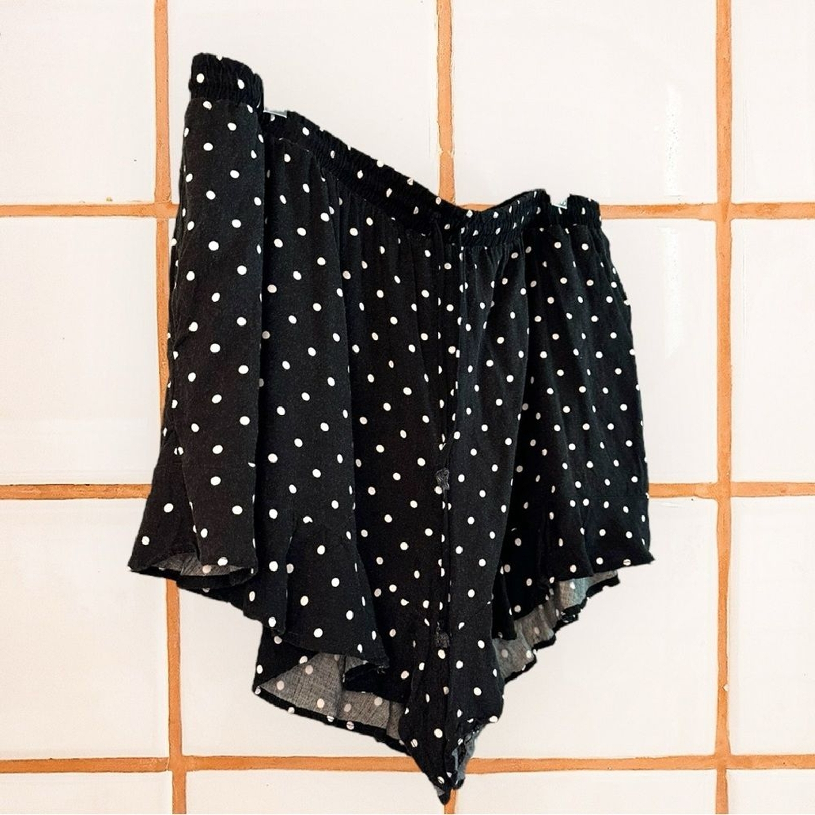 Mossimo 100% cotton black and white polka dot shorts with elastic waistband