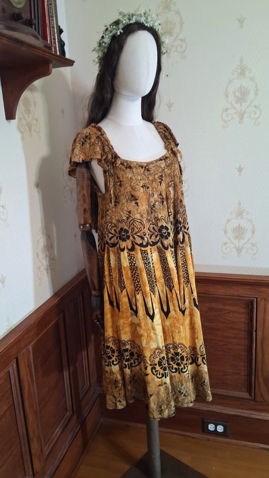 Vintage 1970s Lady Cactus Amber Batik Fluttery Bohemian Hippie Handmade Dress