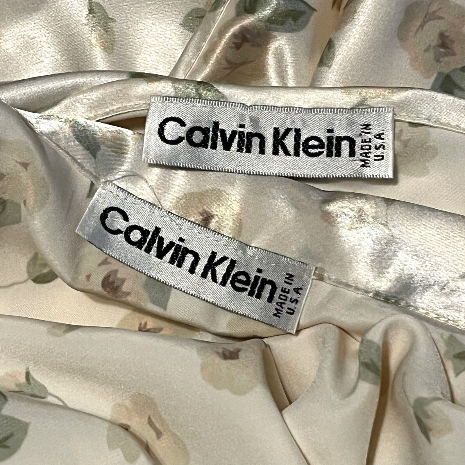 Vintage Calvin Klein Floral Robe & Gown Set. Cream w/Pink & Green Size Large