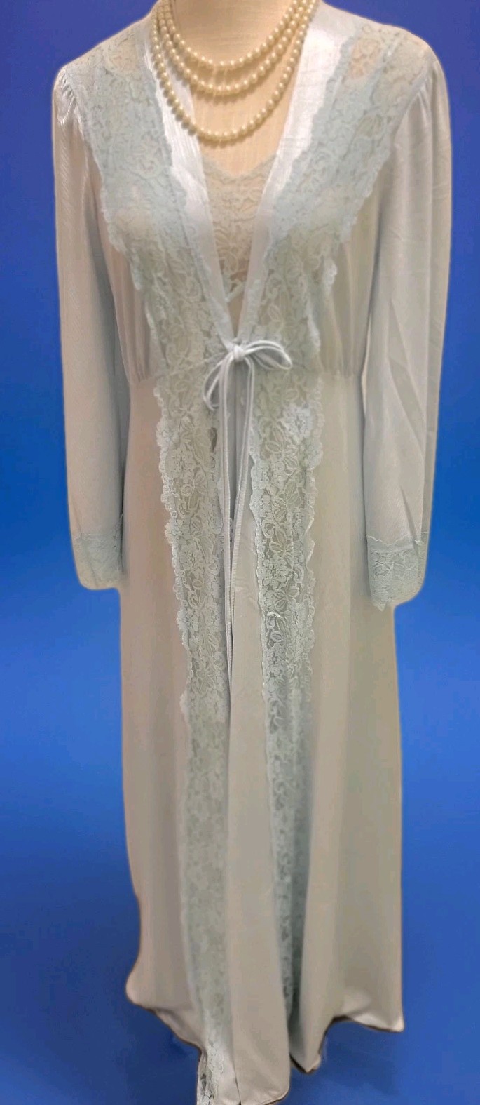 2 Pc Peignoir Med. ILise Stevens Gorgous Blue Lace Nylon Nightgown/Robe USA Gvc