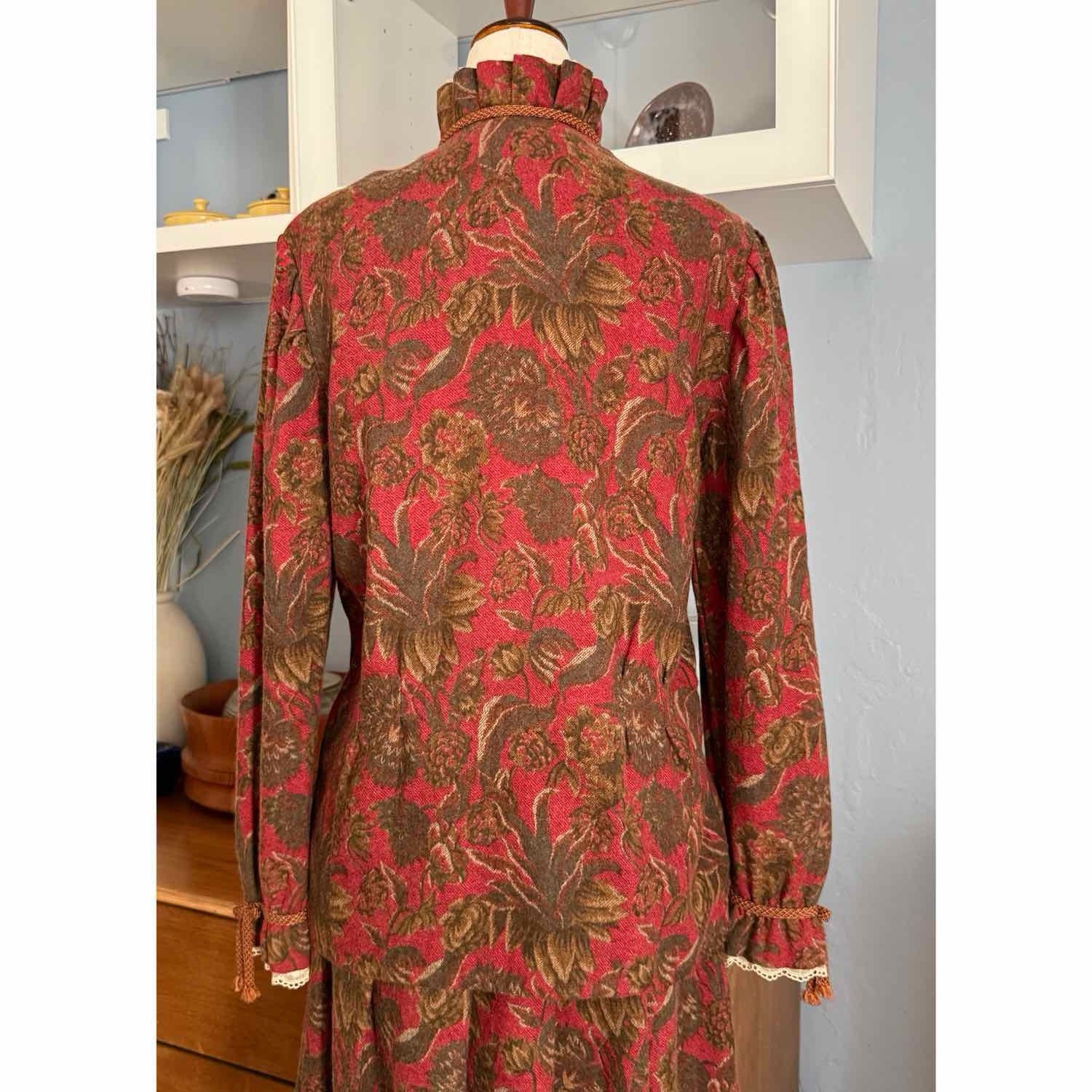 Vtg 70’s Misto Lana Italy Shirt Pleated Skirt Set Red Floral Wool Blend Sz 42