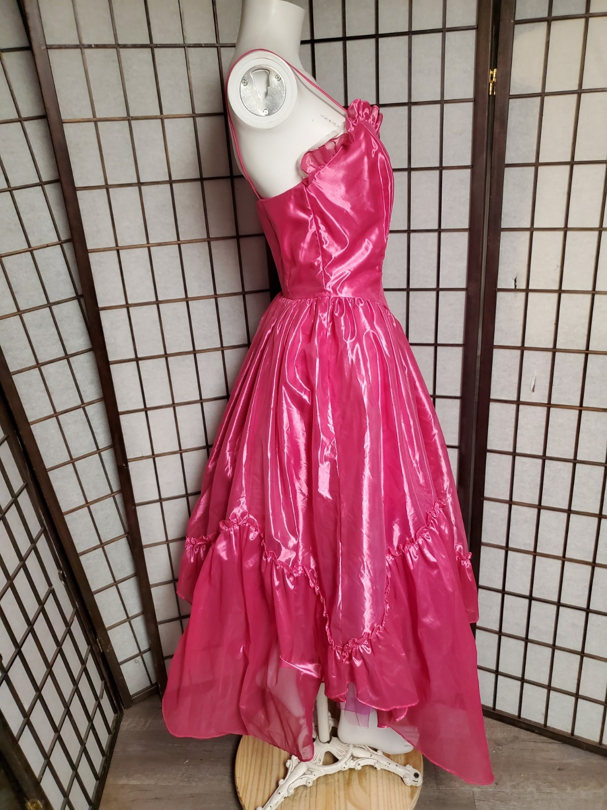 ✨Vtg 80s Pink Prom Dress Sz XS CRINOLINE boning Ruffle Pixie Hankie Hem Wicked