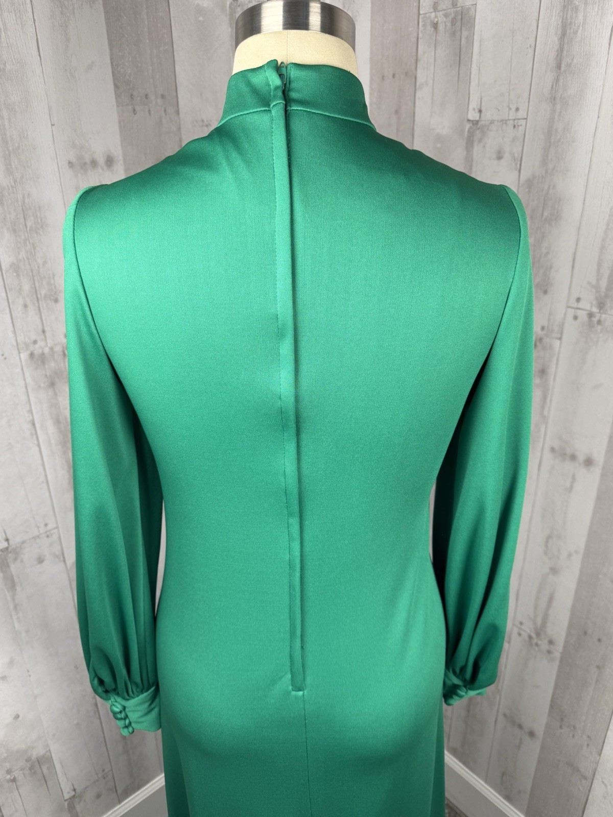 Vintage 1970s MOD Emerald Green Maxi Gown Elegant Poly Retro Size L/12