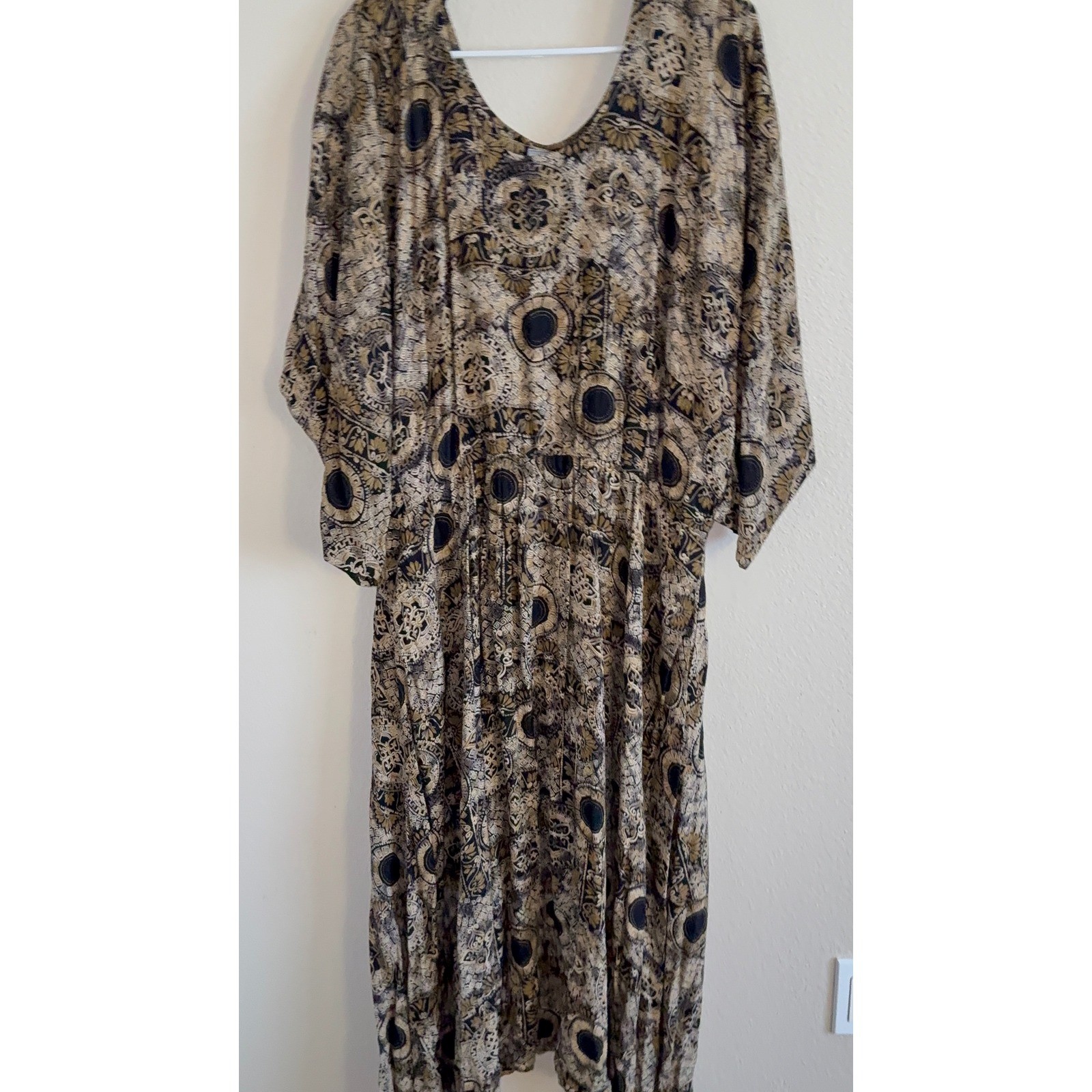 Rabbit Rabbit Rabbit Designs Vintage Midi Dress Gold Black Medallion Print (16)
