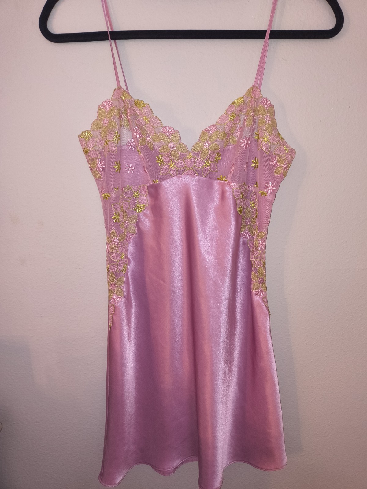 Vintage Y2K VERA Pink Satin Lace Chemise Slip Dress Medium Coquette Fairycore…