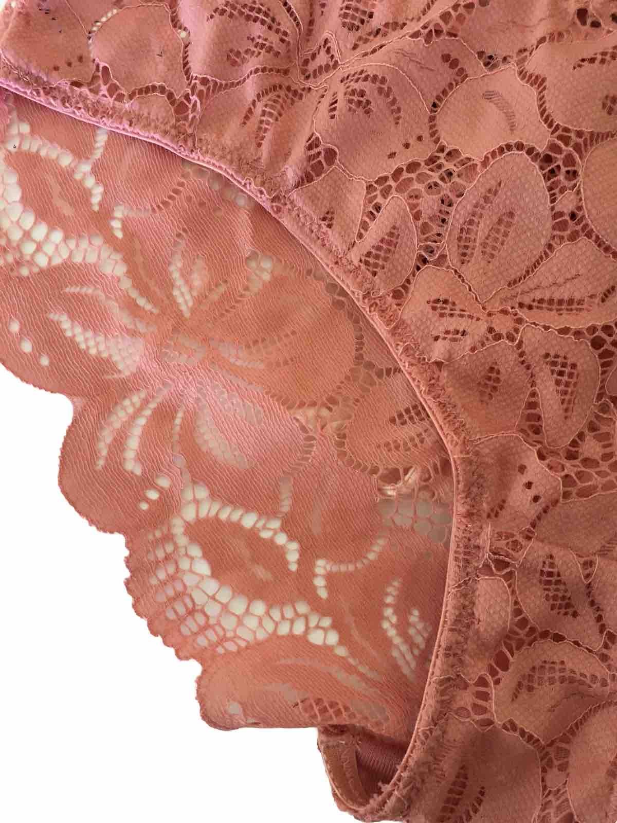 VTG ~ MARILYN MONROE ~ 4 pairs of all Lace Bikini Panties Size M Nylon Blend