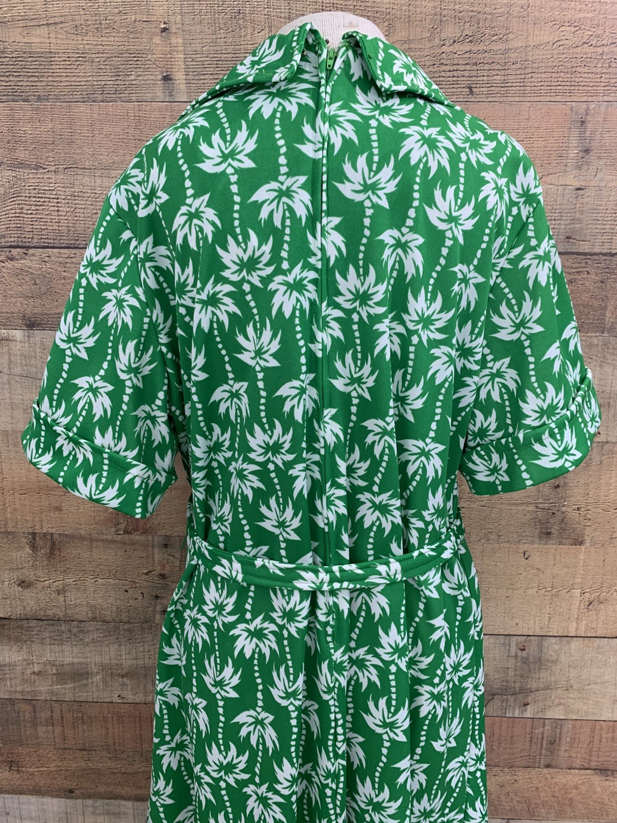 Vintage 1960s 1970s Green Polyester Palm Tree Belted Dress 50” Bust /50” Waist