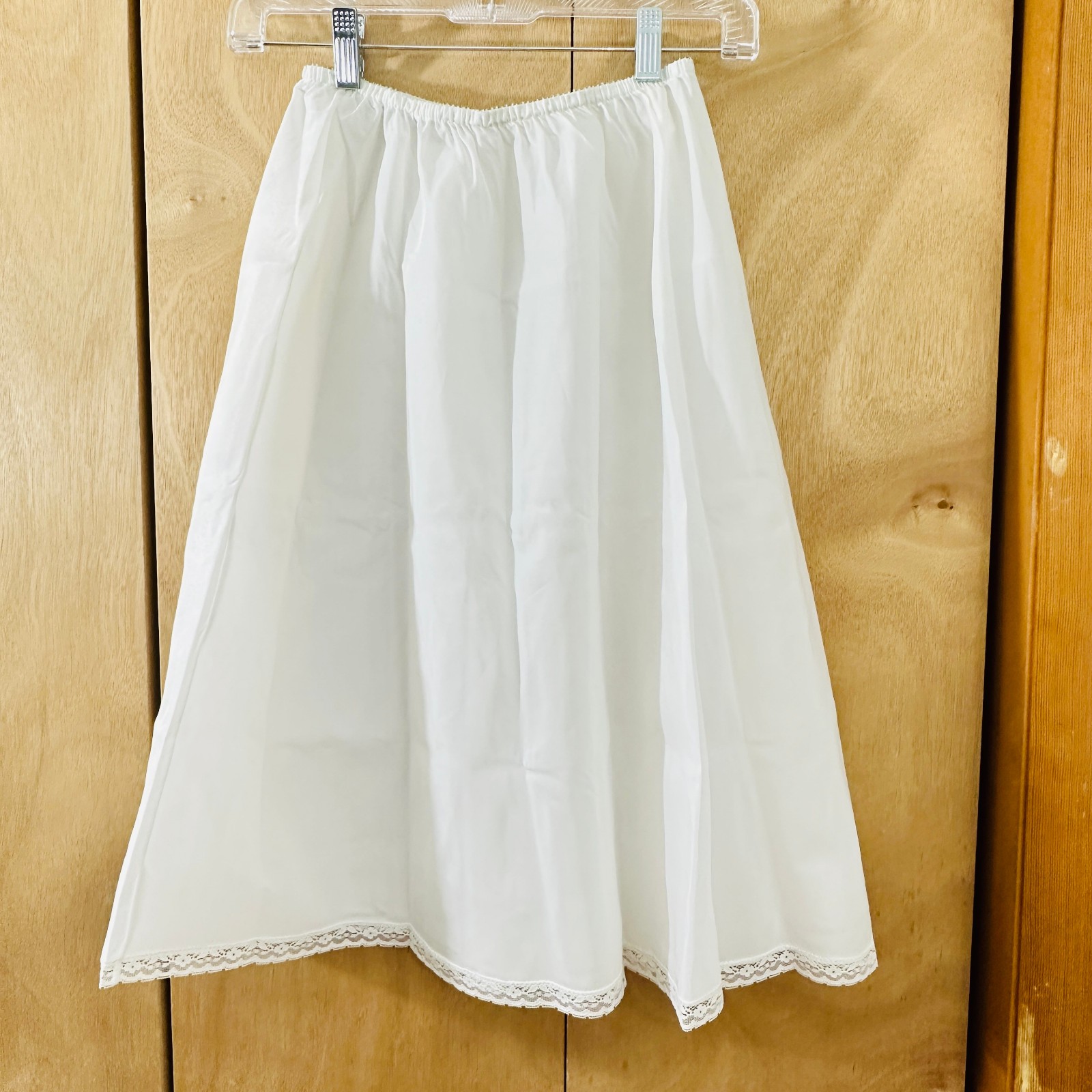 1950s Barbizon White Half Slip Taffeta Medium 23 GOOD ELASTIC WHITE CLEAN