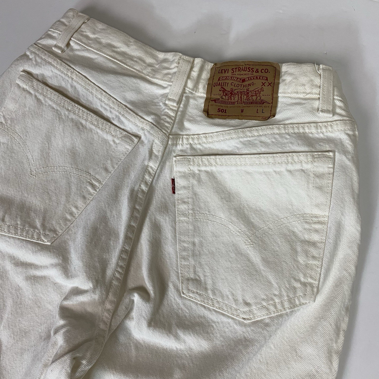 Vintage Levi’s 501 Jeans White Button Fly 80s 90s Size 13LONG Fits 30×33