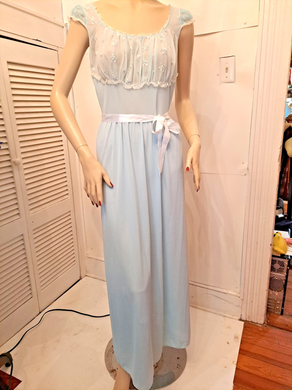 VTG 50’s/60’s Baby Blue Nylon Nightgown Med. Semi Sheer Lace Lingerie Romantic