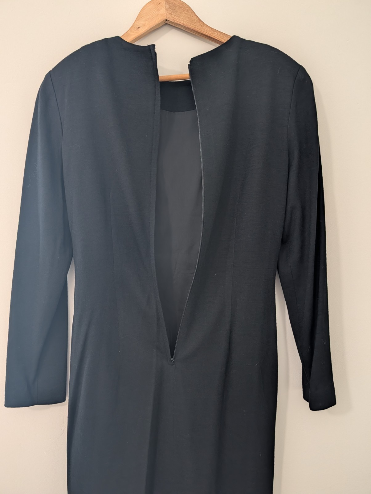 Vintage Gillian Black Wool Sheath Dress Size 8 Shoulder Pads Long Sleeve